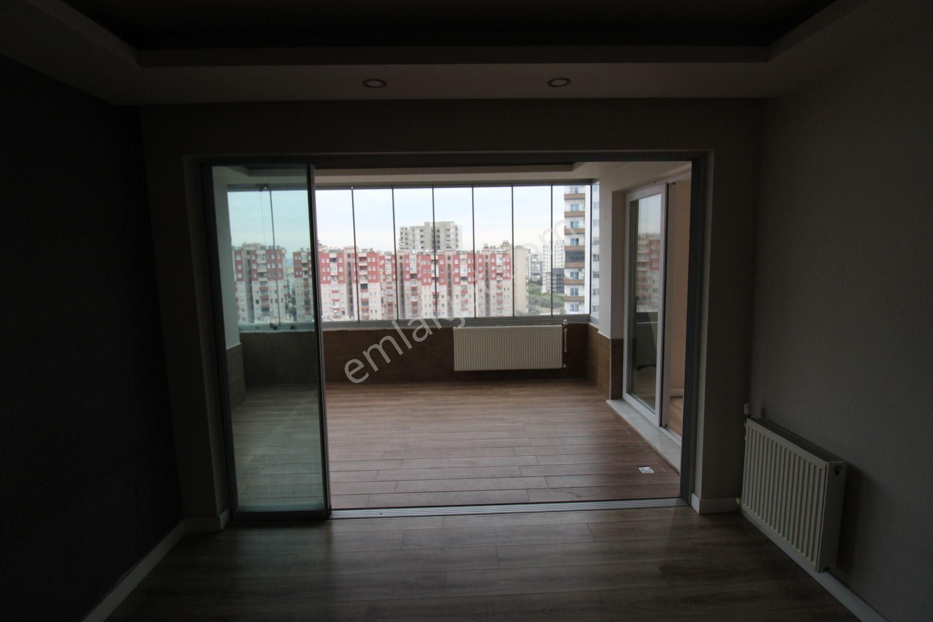 Mezitli Akdeniz Mah De Havuzlu Süper Lüx Satılık Daire 4+1