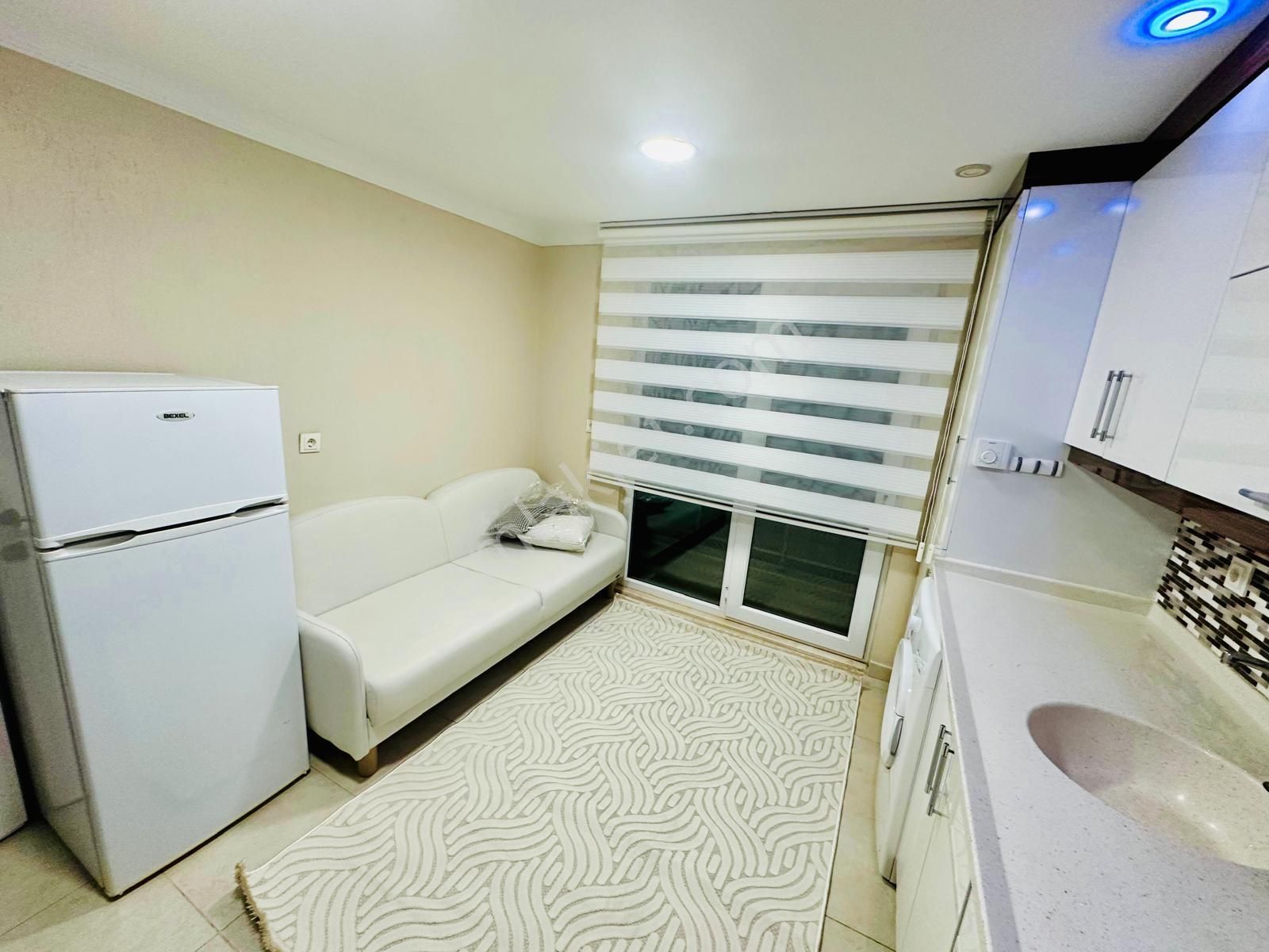 Üniversiteye Yakın Balkonlu Sıfır Eşyalı Satılık 1+1 Apart - Görsel 3