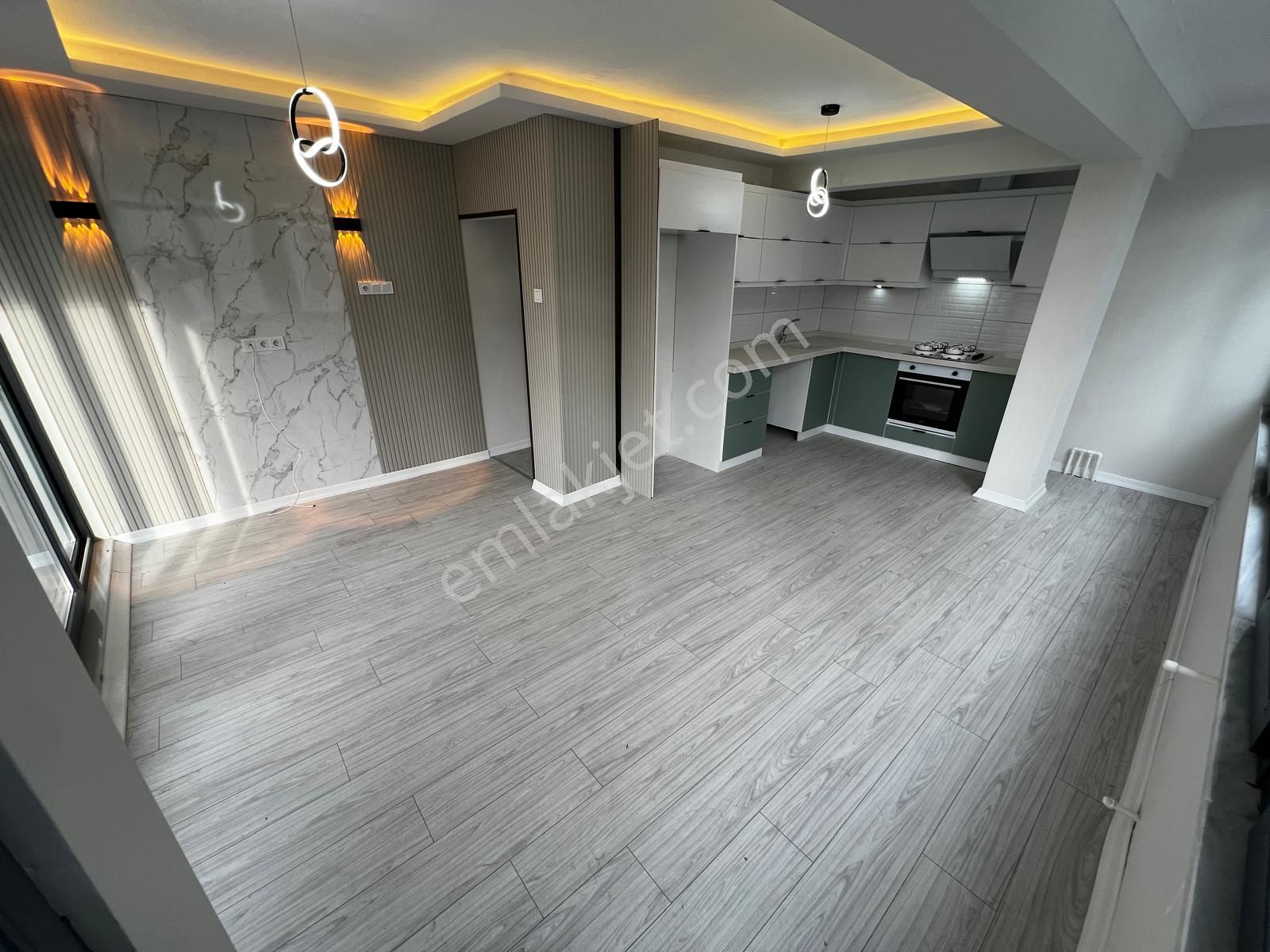 Yiğit'ten Akçayda 2+1 Ara Kat Full Yapılı Denize 200 M Daire