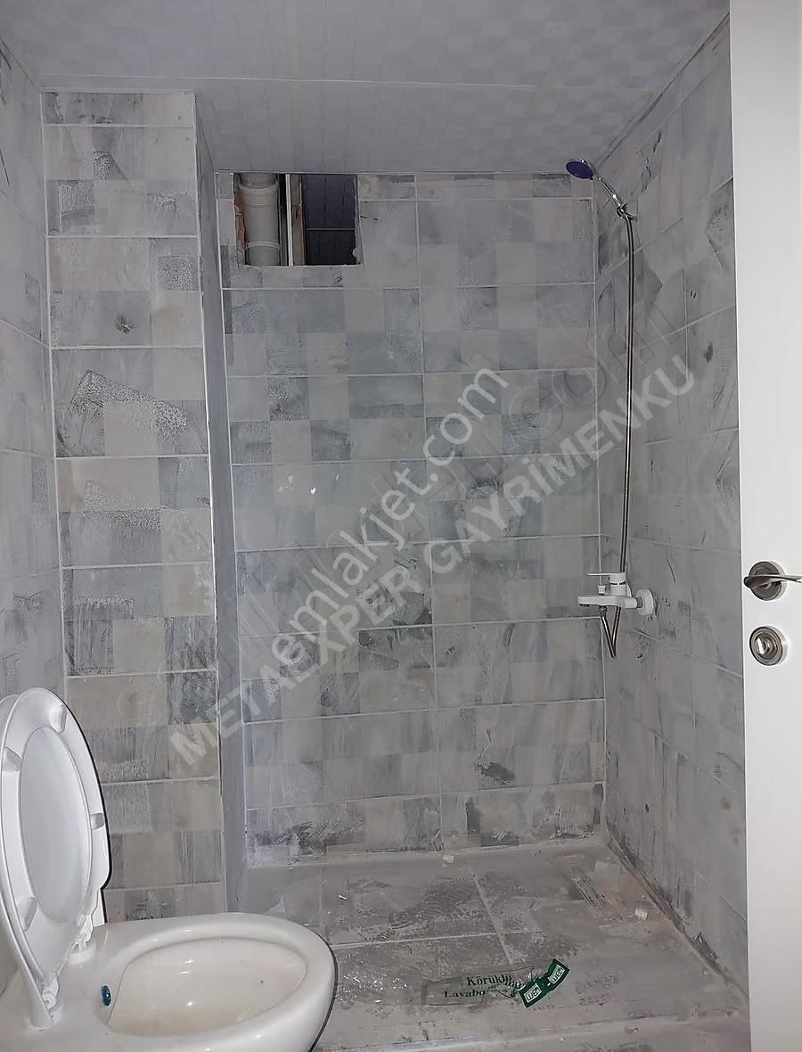 Konuralp'de Yatırımlık 1+1 Satılık Daire