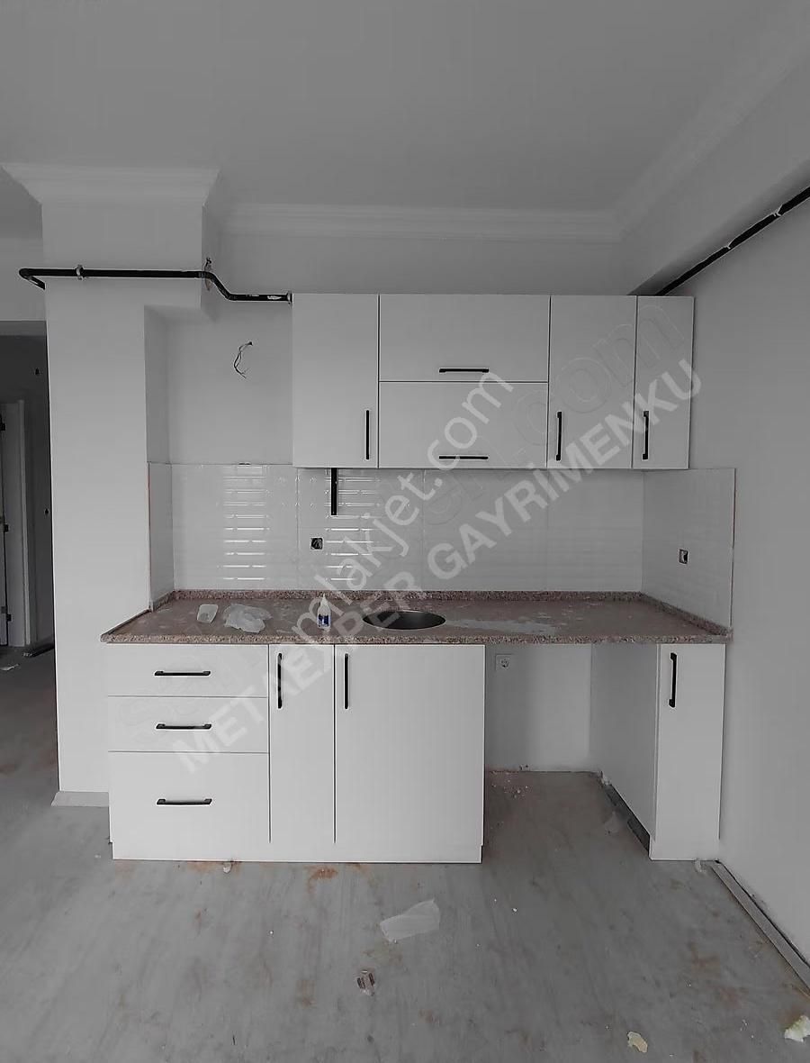 Konuralp'de Yatırımlık 1+1 Satılık Daire - Görsel 22