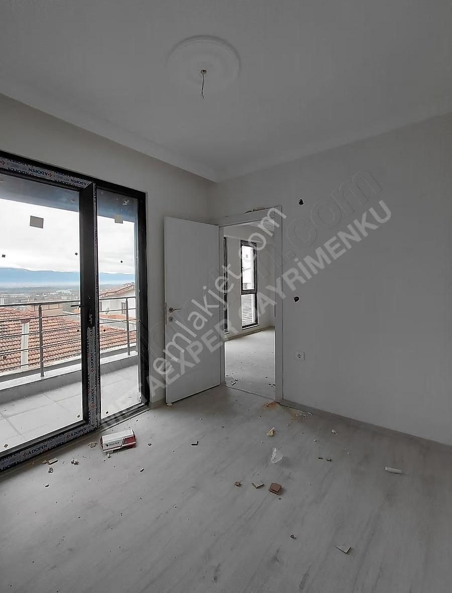 Konuralp'de Yatırımlık 1+1 Satılık Daire - Görsel 16