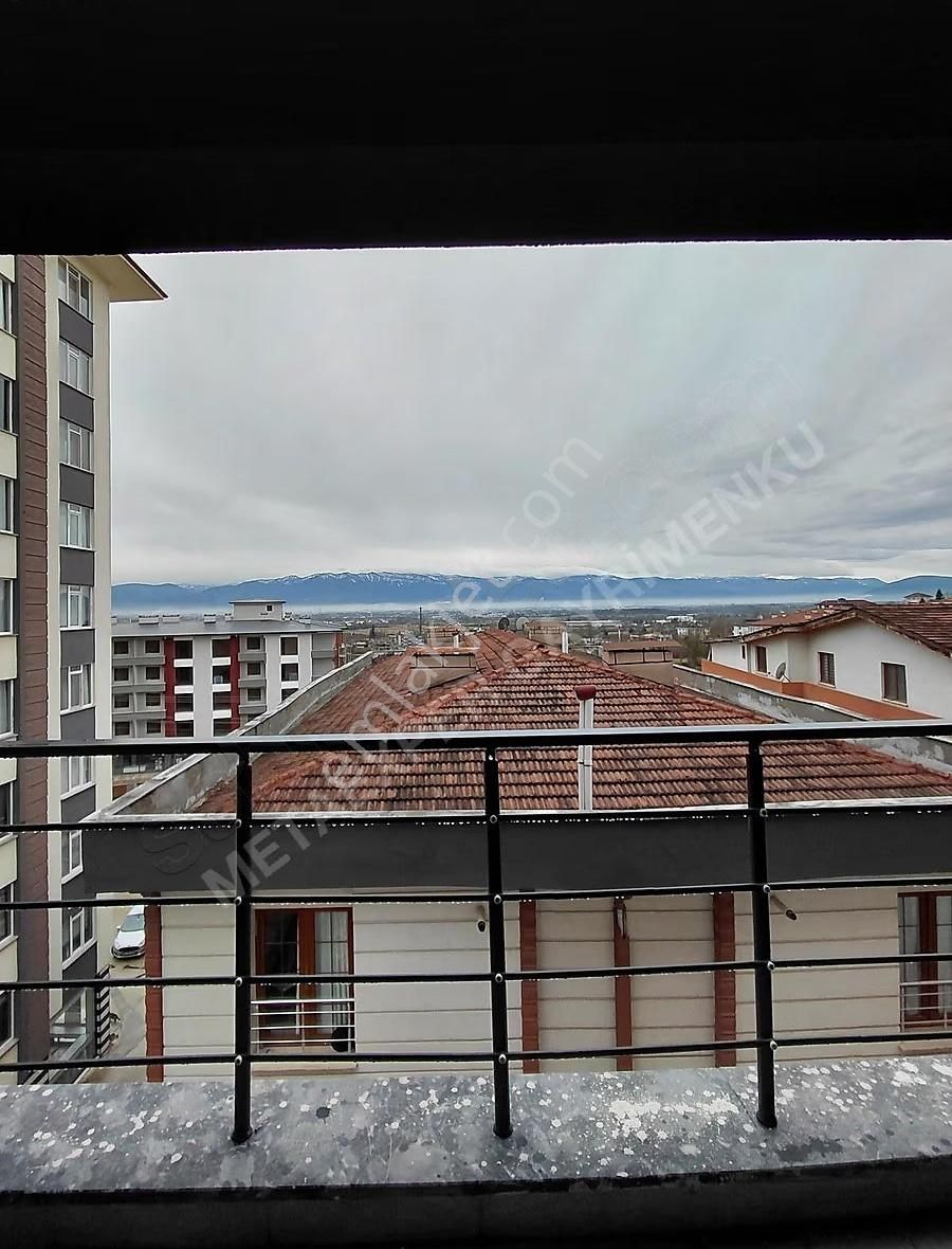 Konuralp'de Yatırımlık 1+1 Satılık Daire - Görsel 11