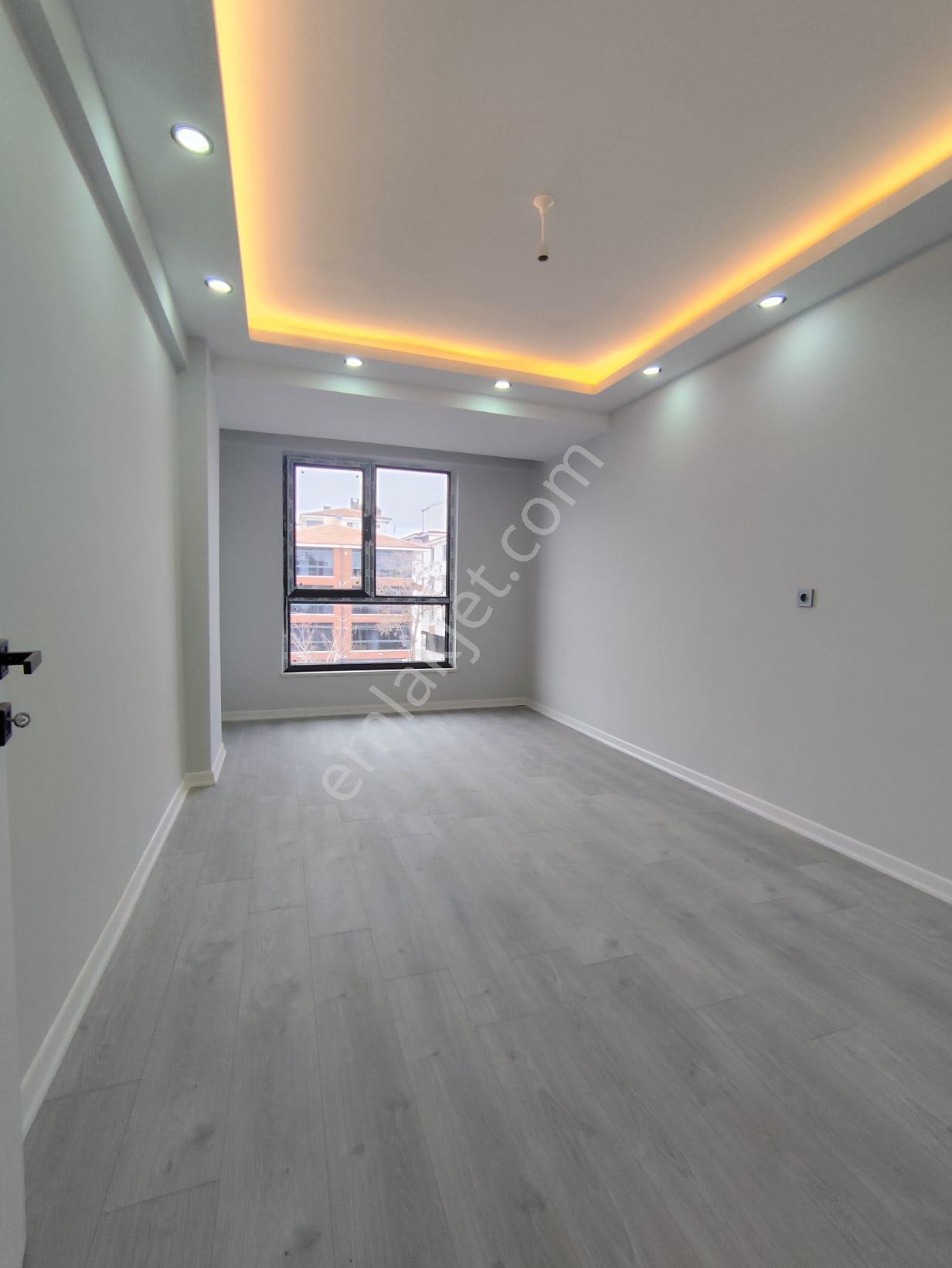 Özgür Gayrimenkul'den 71 Evlerde Modern Yaşam!