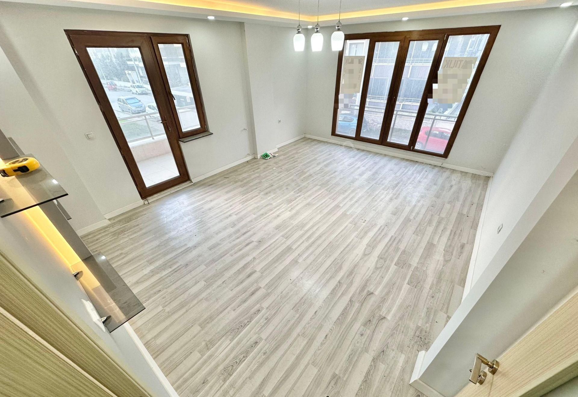 ꧁ay Emlaktan꧂altınkum Pazar Pazarında Denize 300 Mt Arakat Ön Cephe Çift Balkonlu Satılık 3+1 Daire - Görsel 6