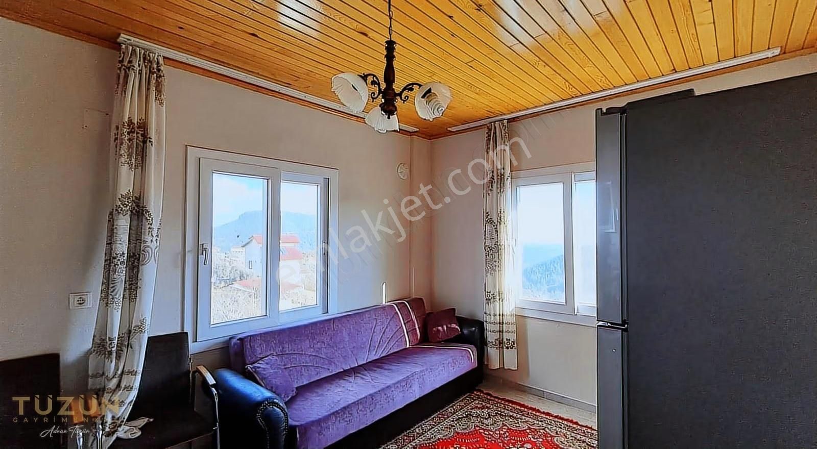 Tüzün'den Fındıkpınarın'da 938 M2 Arsa İçerisinde İki Katlı Ev - Görsel 6