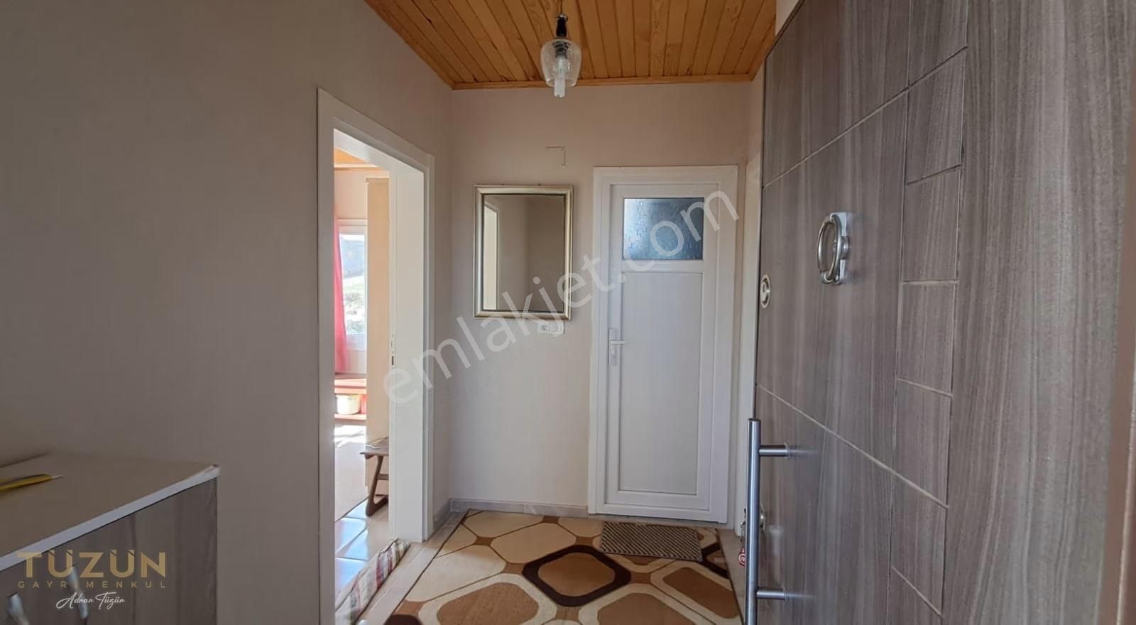 Tüzün'den Fındıkpınarın'da 938 M2 Arsa İçerisinde İki Katlı Ev - Görsel 3