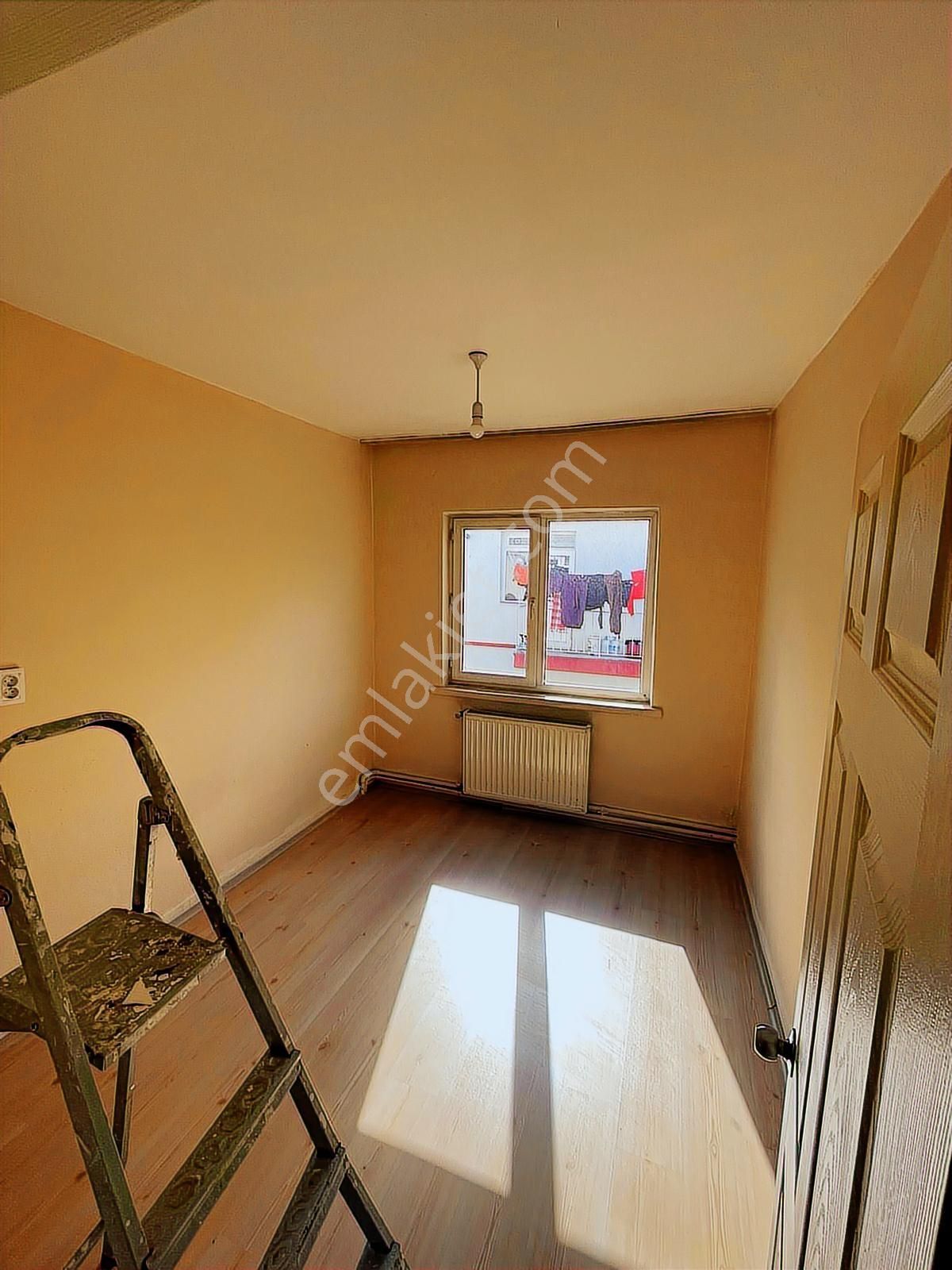 Demirlibahçe Demirkapı Sok Da Acil Satılık 3+1 Katta Daire - Görsel 13