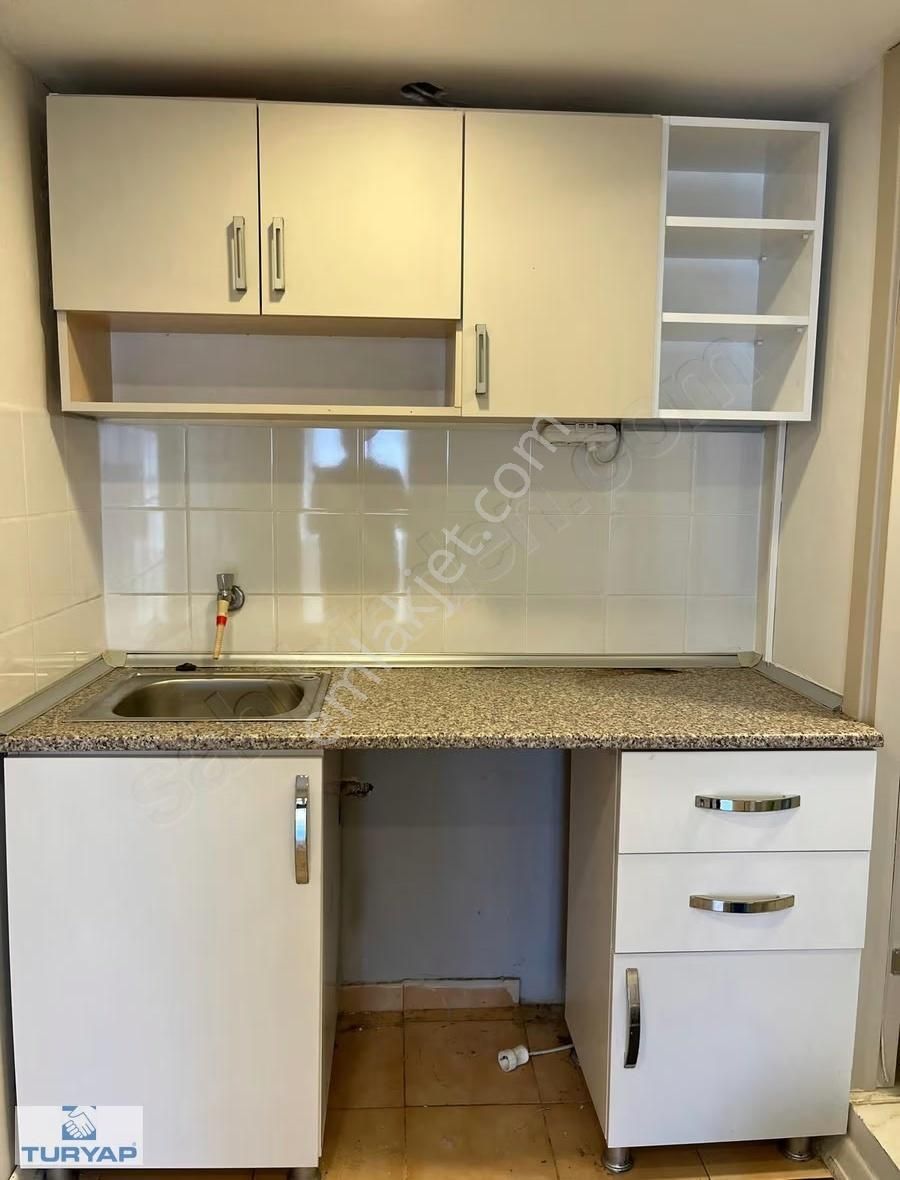 Turyap'tan Göztepe Çemenzar'da Tabela Değeri Yüksek Kiralık Ofis - Görsel 2