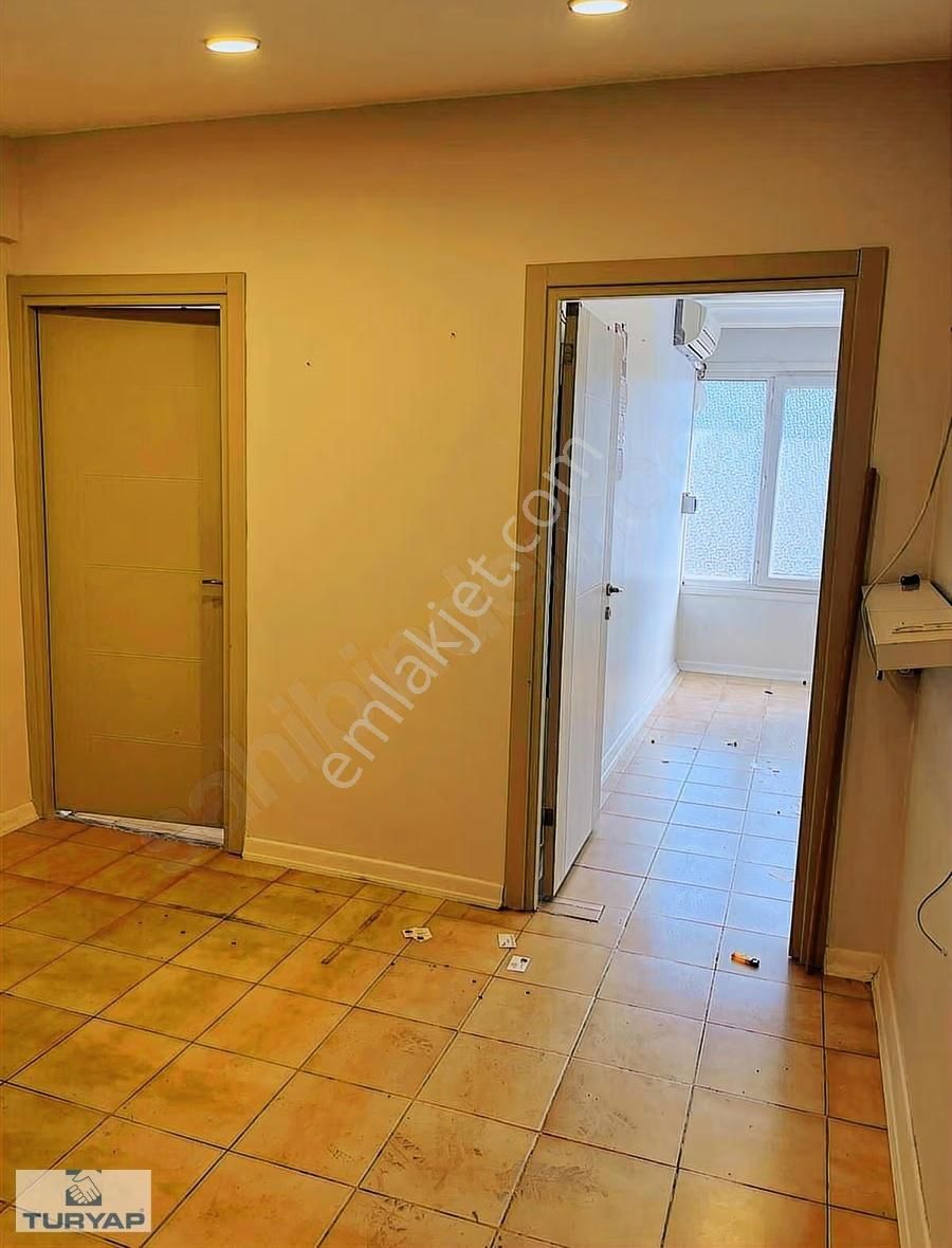 Turyap'tan Göztepe Çemenzar'da Tabela Değeri Yüksek Kiralık Ofis - Görsel 6