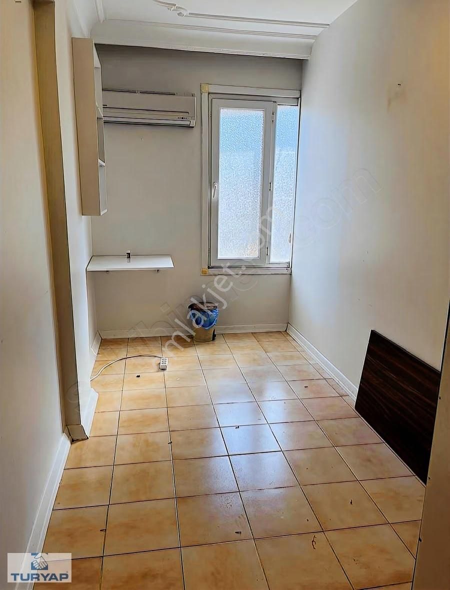 Turyap'tan Göztepe Çemenzar'da Tabela Değeri Yüksek Kiralık Ofis