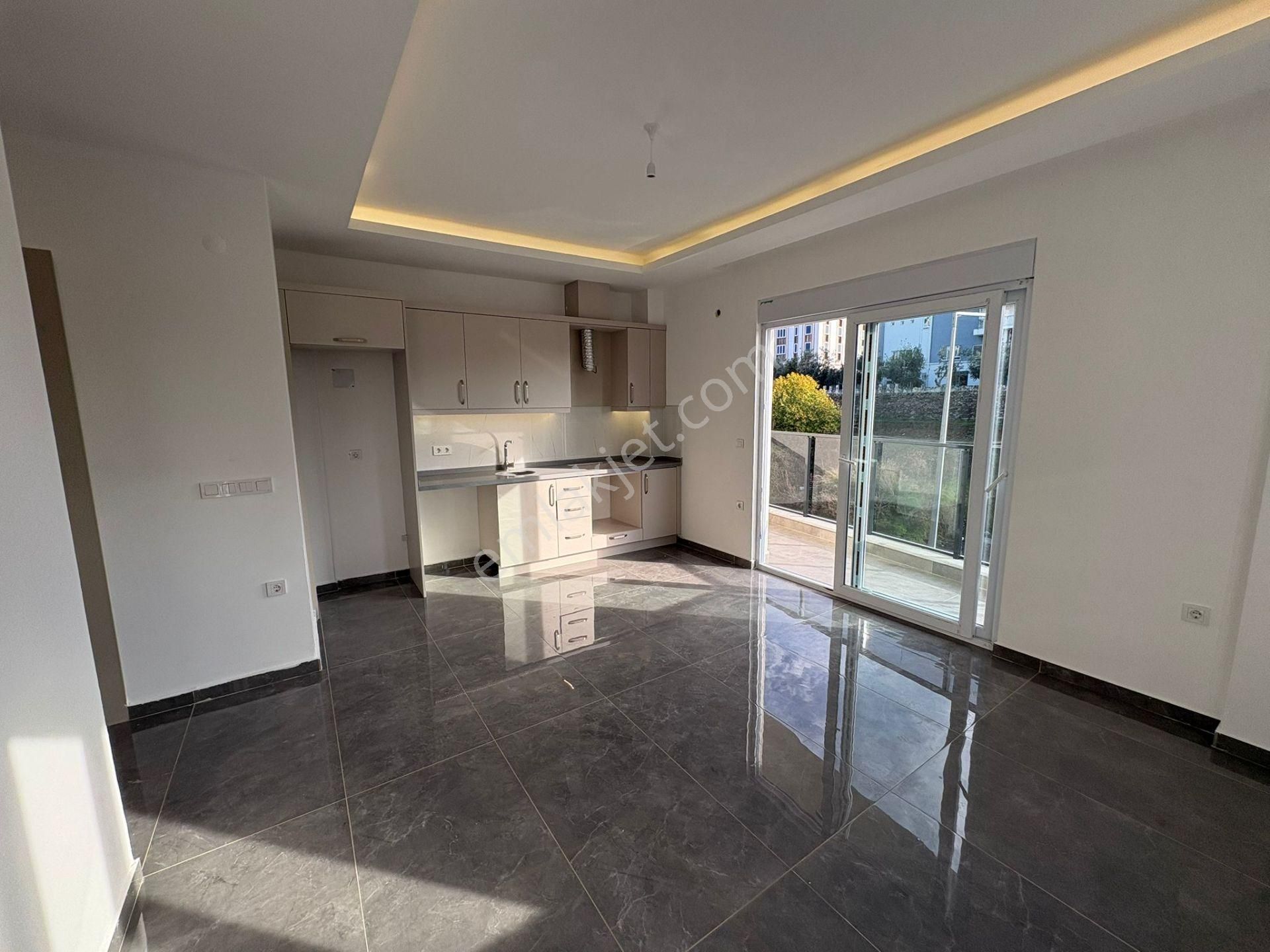 Alanya Mahmutlar Satılık 1+1 Fırsat Daire !