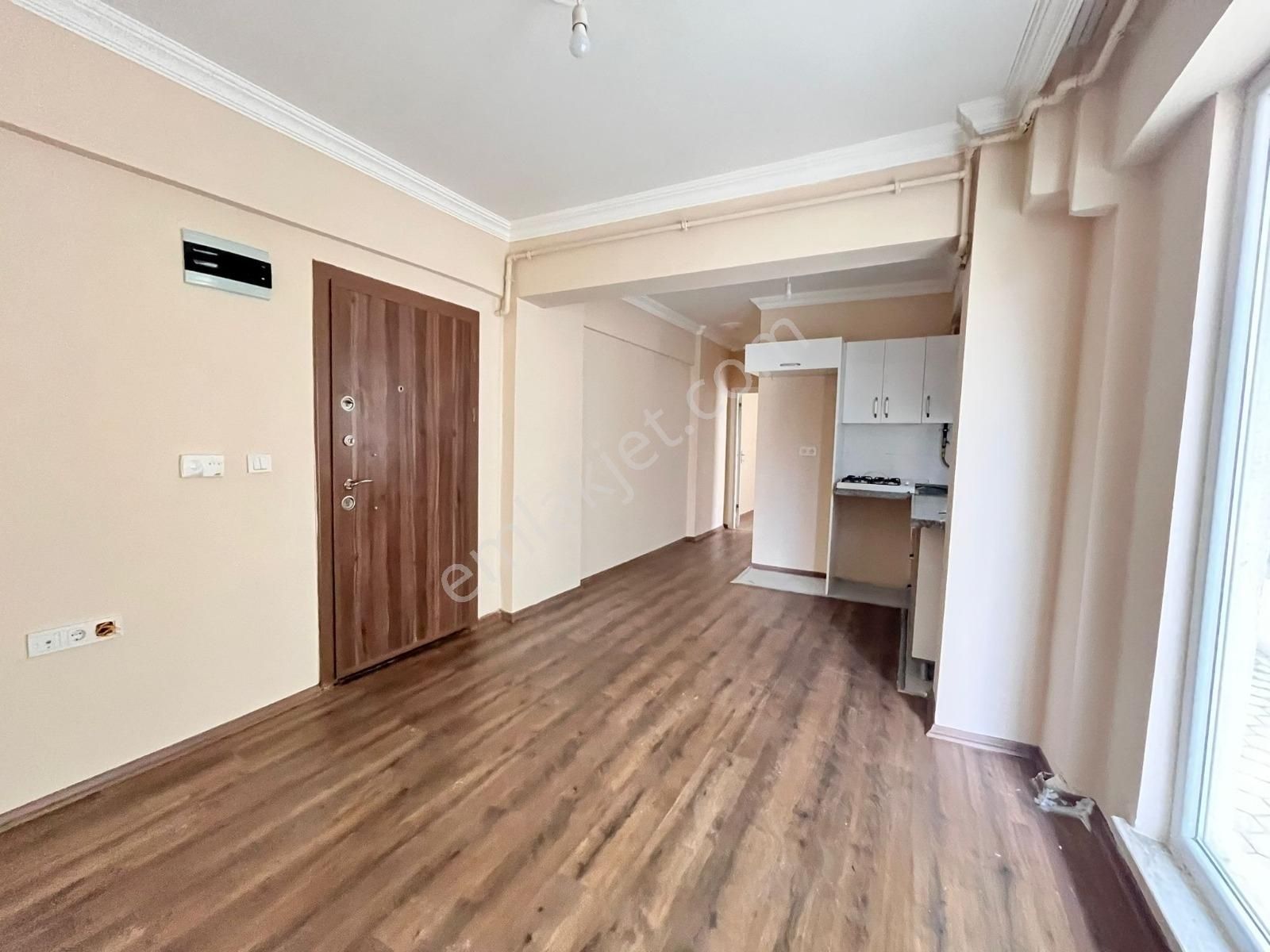 Barbaros Mahallesinde Yeni Binada Kiralık 1+1 Daire - Görsel 8