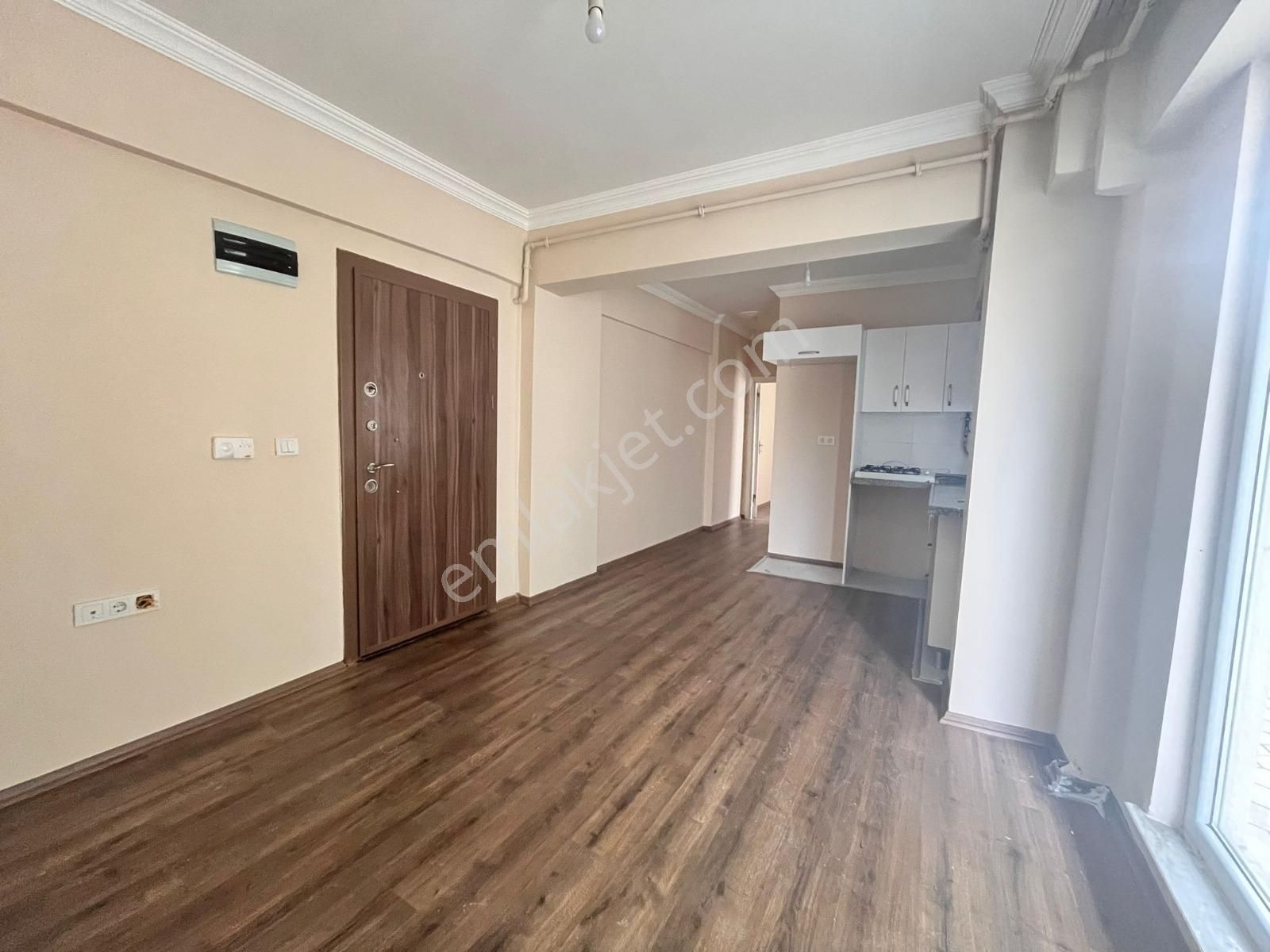 Barbaros Mahallesinde Yeni Binada Kiralık 1+1 Daire - Görsel 16