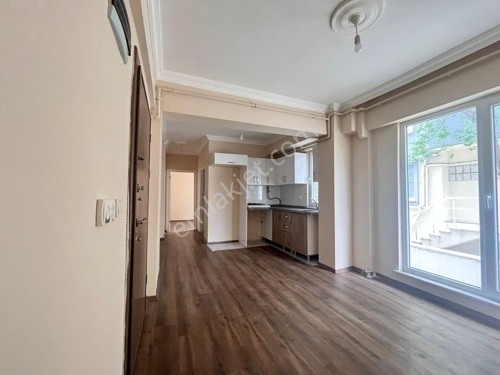 Barbaros Mahallesinde Yeni Binada Kiralık 1+1 Daire - Görsel 7