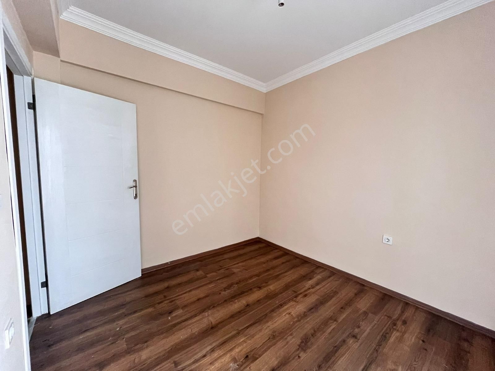 Barbaros Mahallesinde Yeni Binada Kiralık 1+1 Daire - Görsel 10