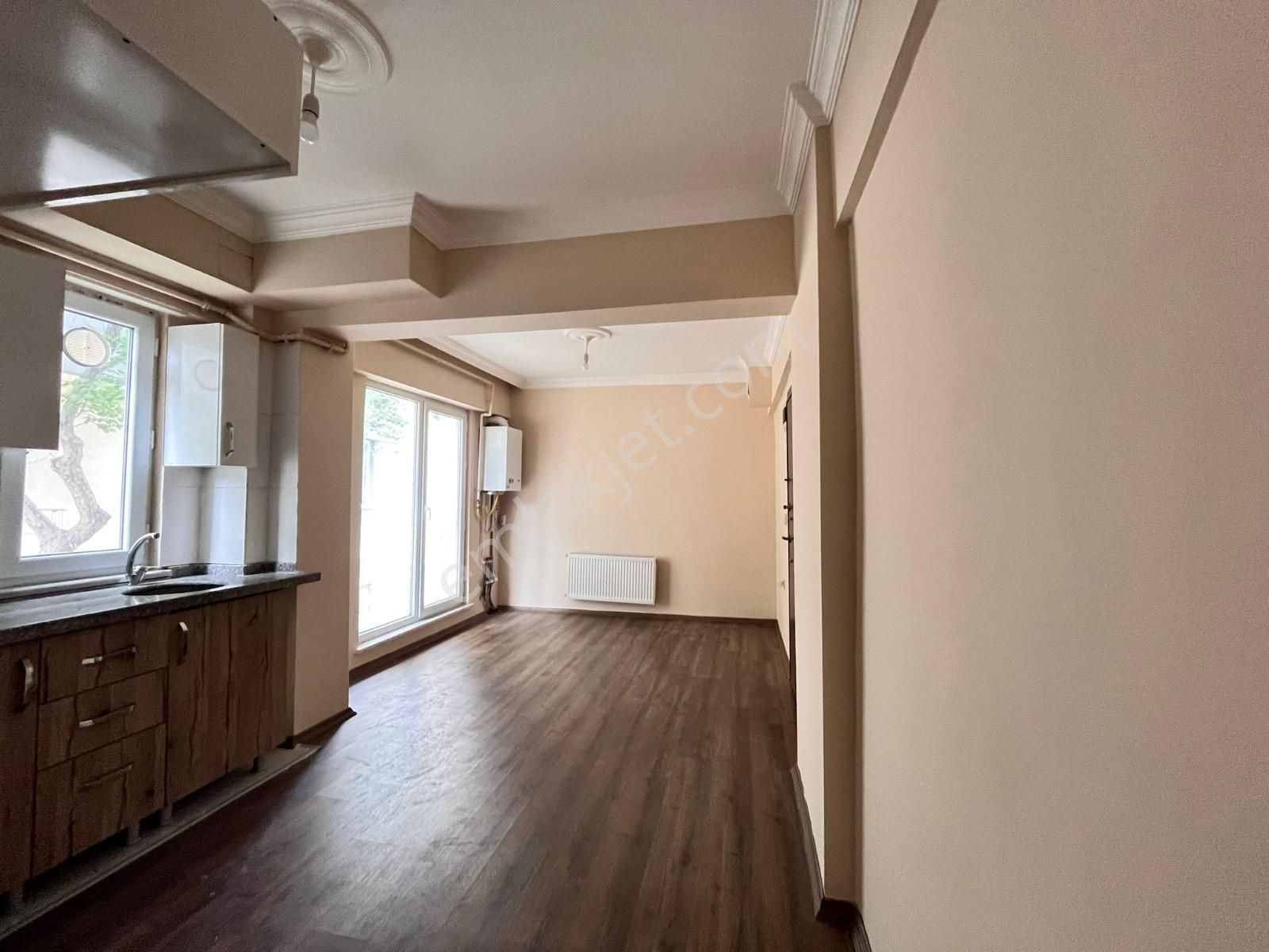 Barbaros Mahallesinde Yeni Binada Kiralık 1+1 Daire - Görsel 18