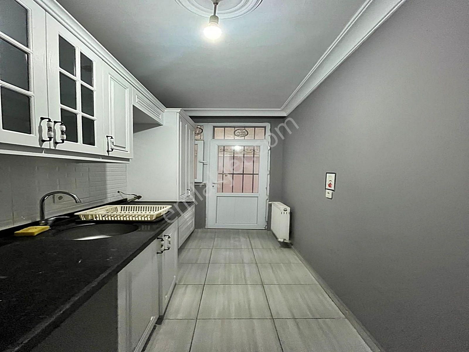 Şahane Yapı' Dan Çınar Mahallesinde 1+1 Bahçe - Görsel 4