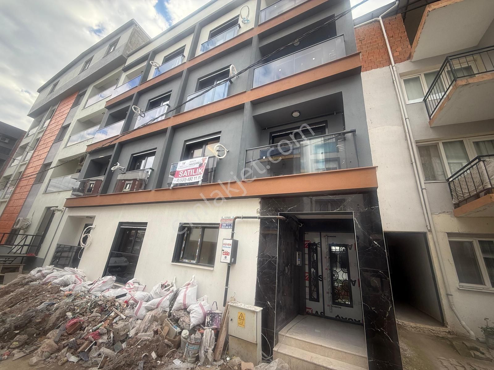 Seyrek Merkezi Konumda Fırsat Satılık 1+1 - Görsel 9