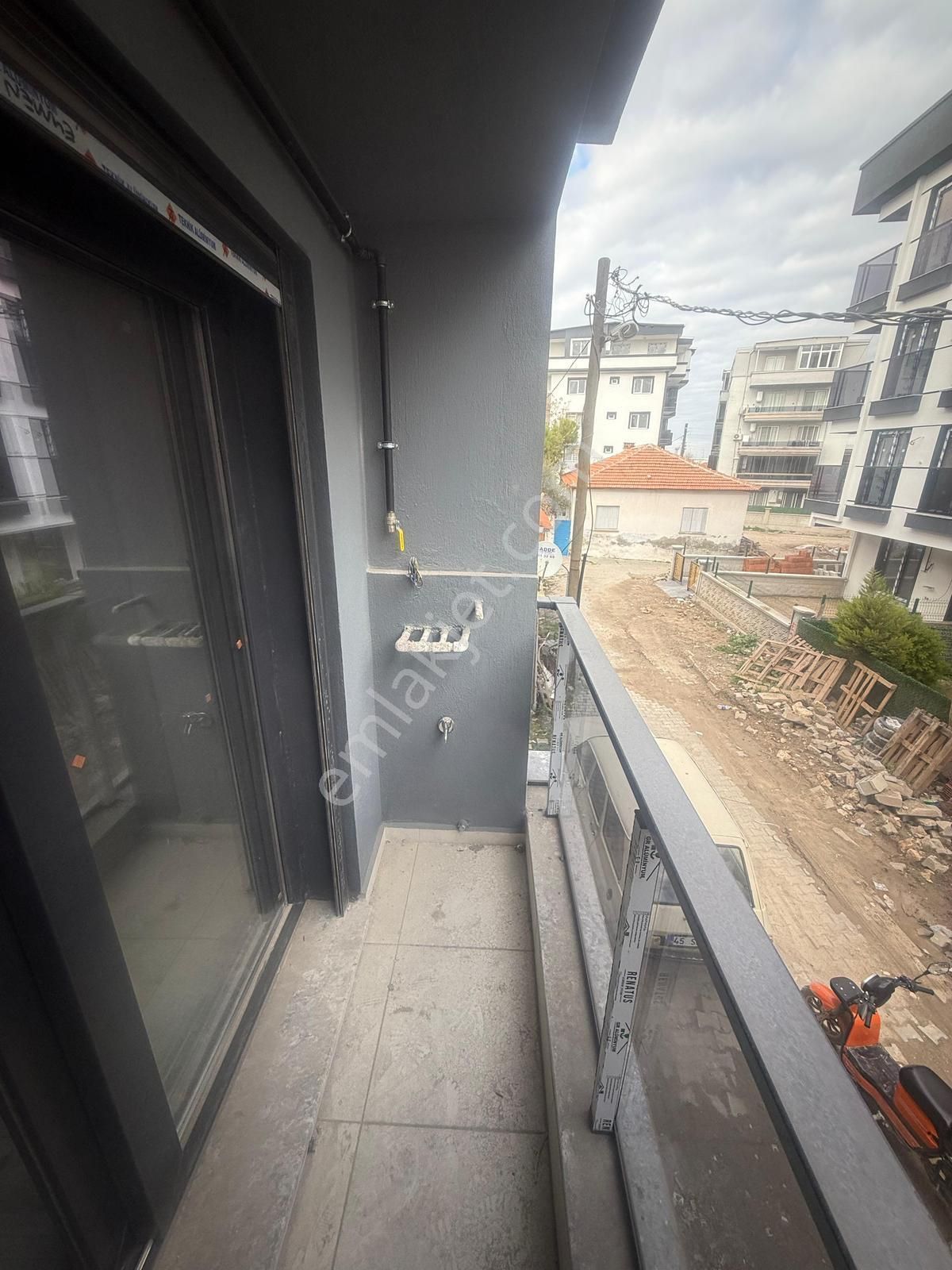 Seyrek Merkezi Konumda Fırsat Satılık 1+1 - Görsel 5