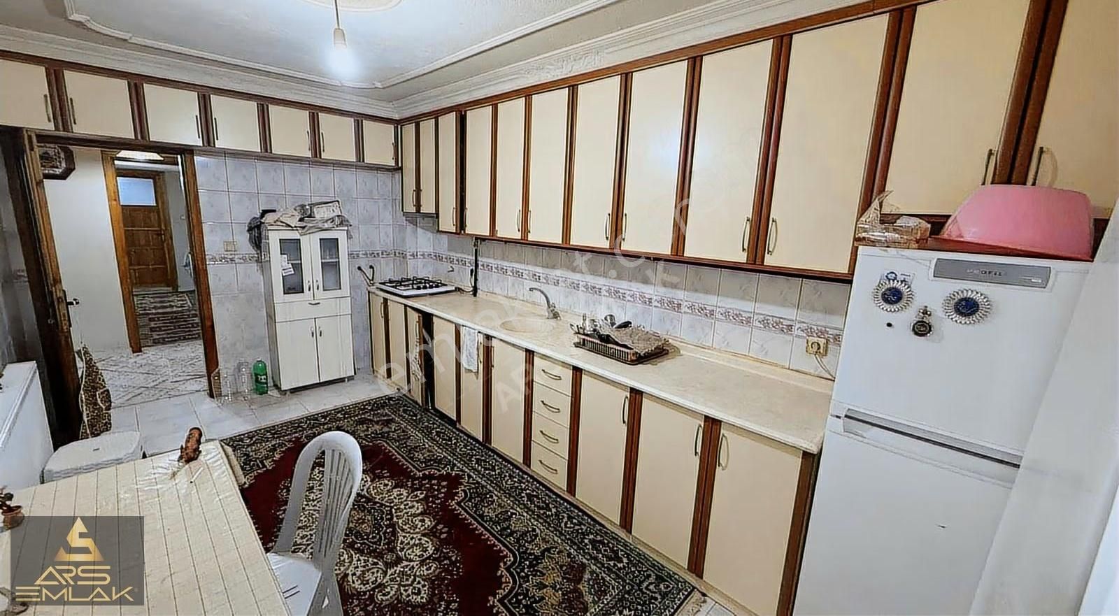 Ars'den Satılık 3+1 Daire Doğalgaz Kombi Buldan Cumhuriyet