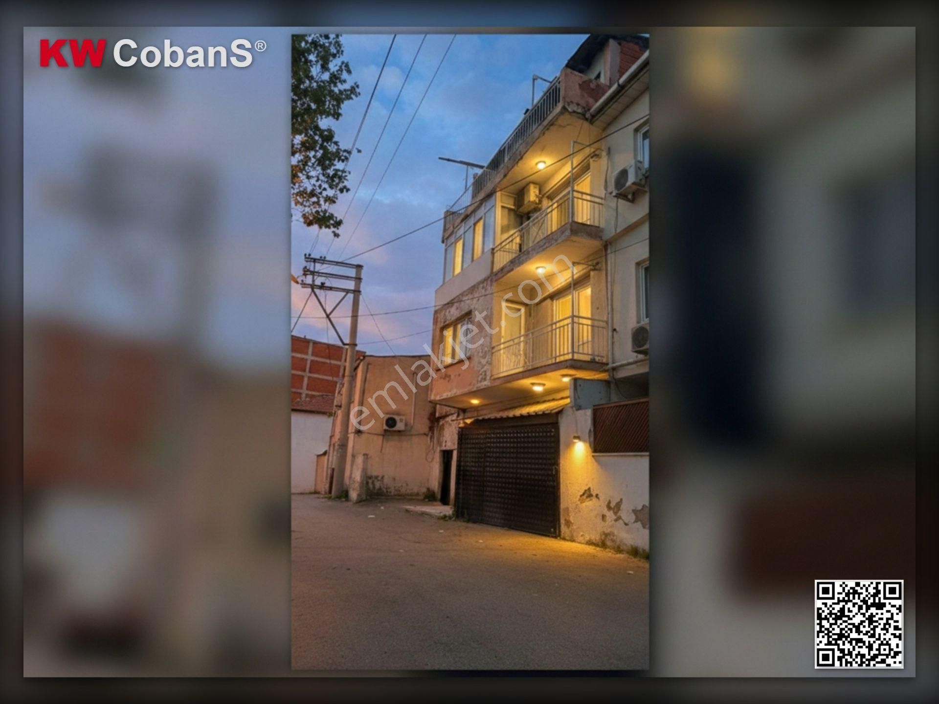Kw Cobans'tan Merkezi Konumda, 4 Katlı 4 Daireli Yatırımlık Komple Bina! - Görsel 3