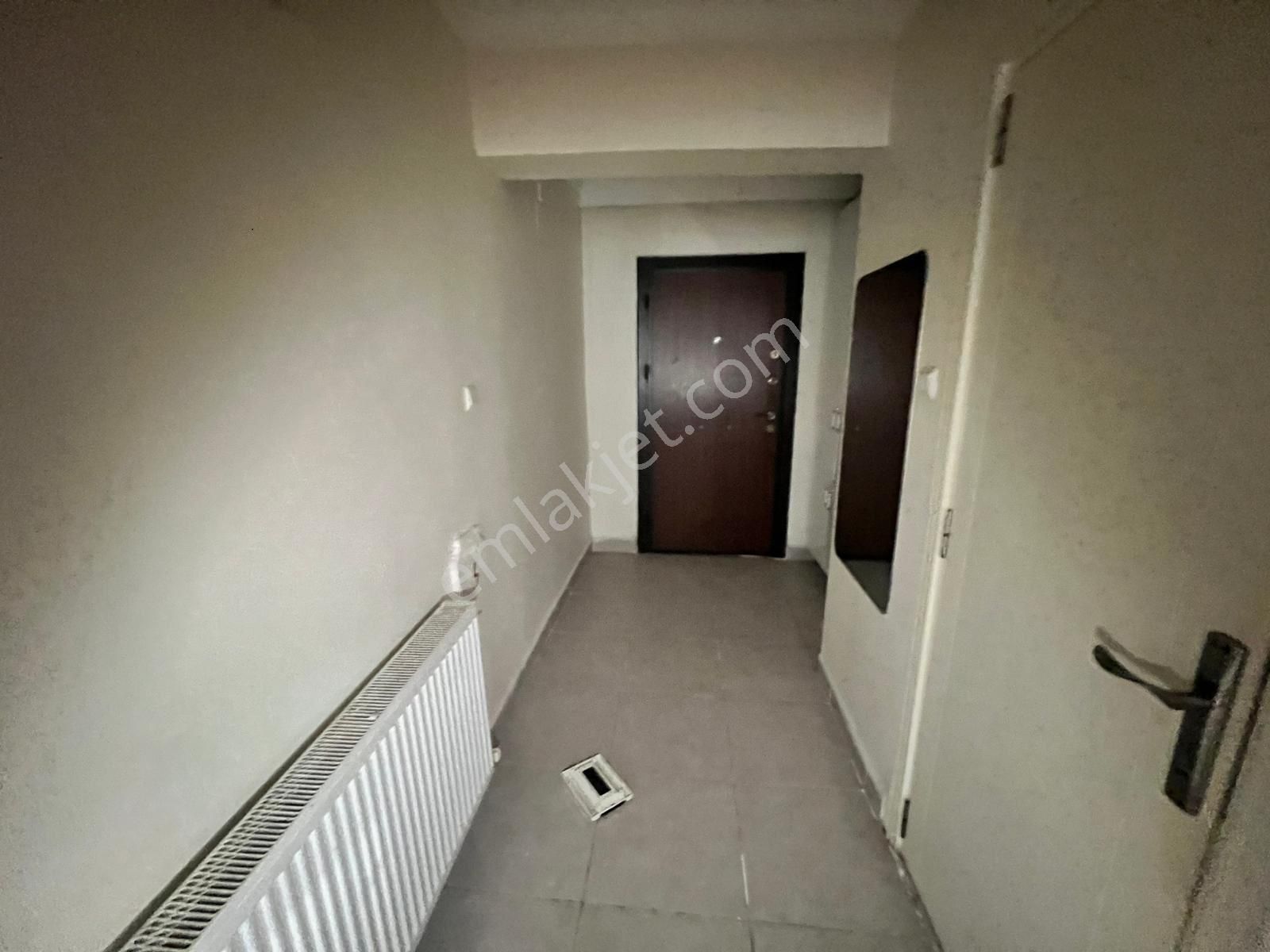 İmren Gayrimenkulden Kiralık 4+1 160 M2 Bahçeli 3 Katlı Müstakil Ev Sefaköy Merkezde - Görsel 27