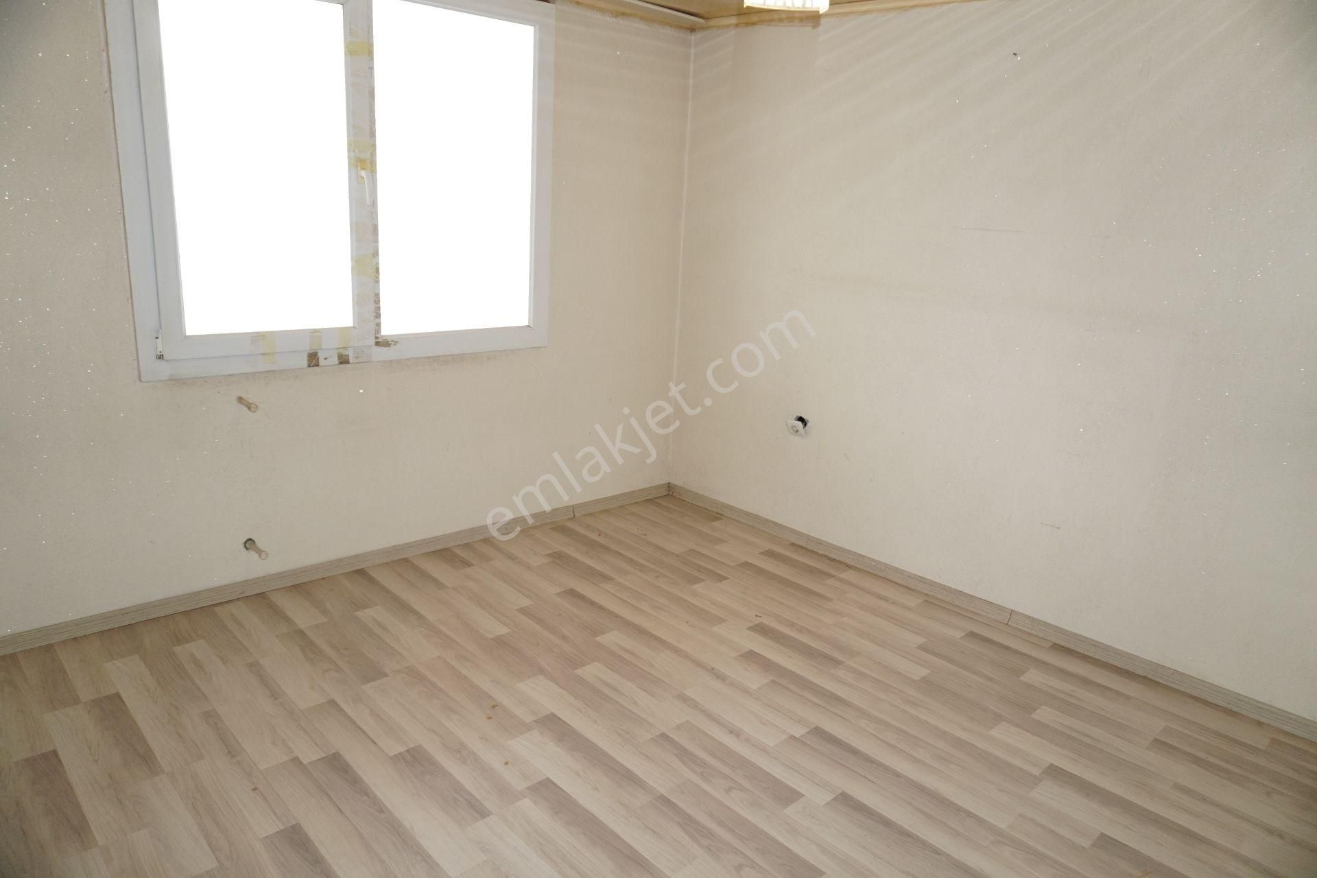 Asarlık Da Kiralık 2+1 3.kat Çift Balkonlu Çiğli Serkan Emlak Dan - Görsel 9