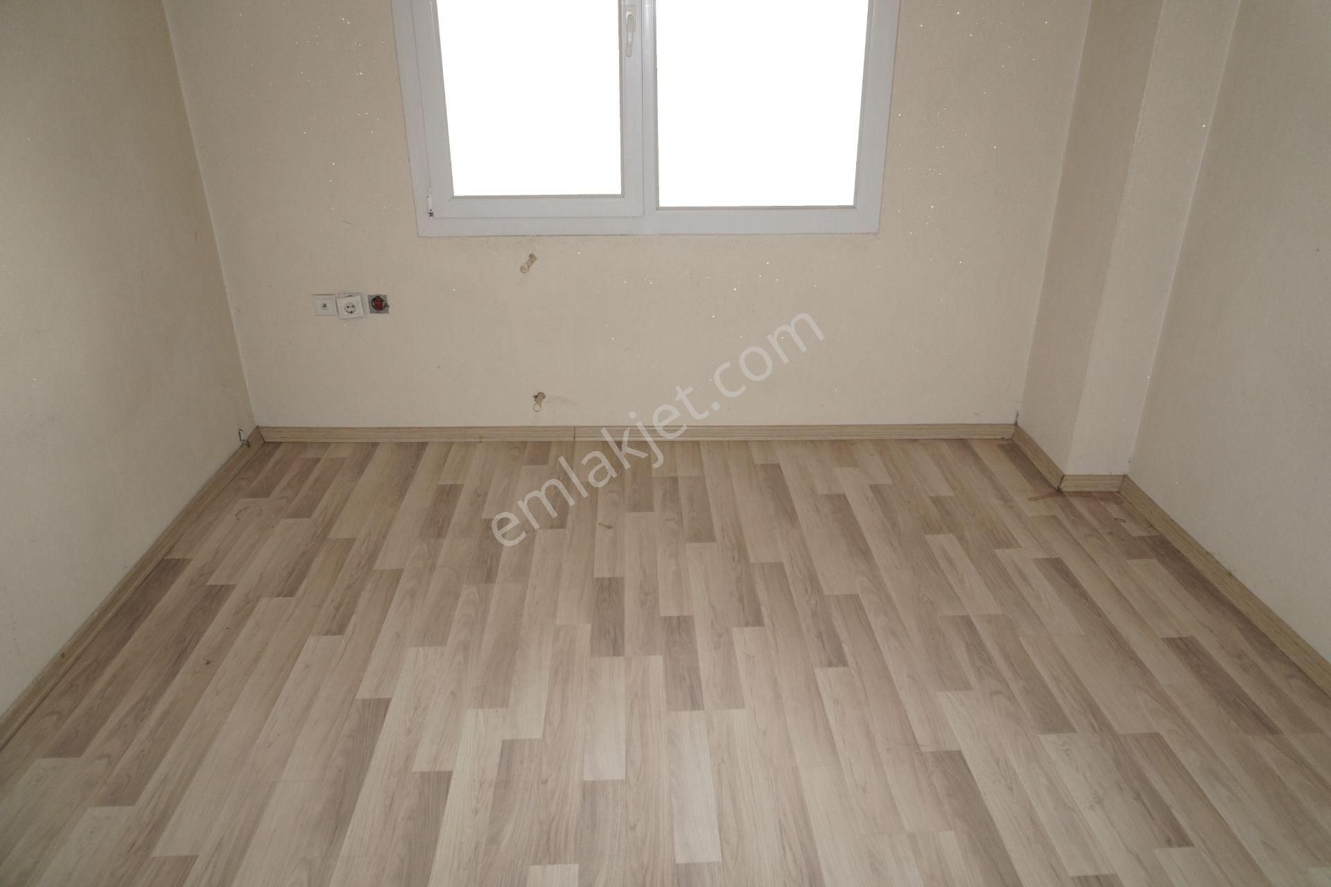 Asarlık Da Kiralık 2+1 3.kat Çift Balkonlu Çiğli Serkan Emlak Dan - Görsel 13