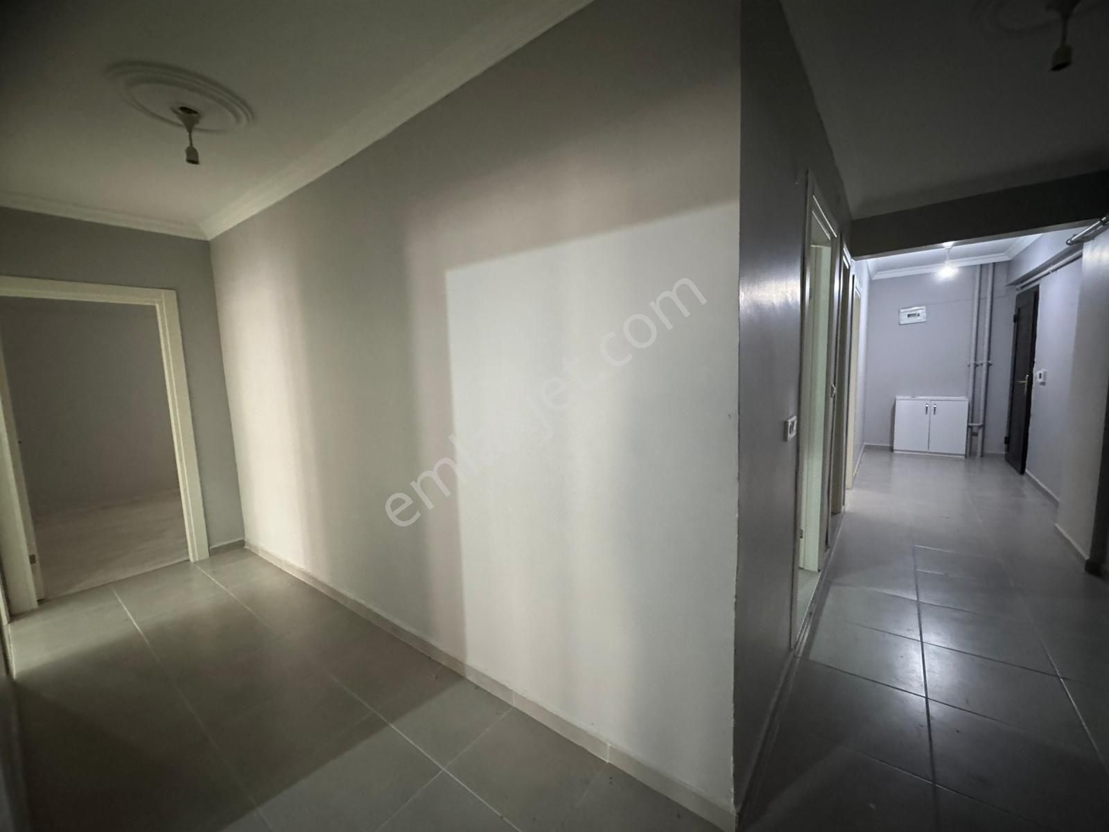 Tuğra'dan Reşadiye Mahallesinde 145 M2 İskanlı Kullanışlı Daire - Görsel 30