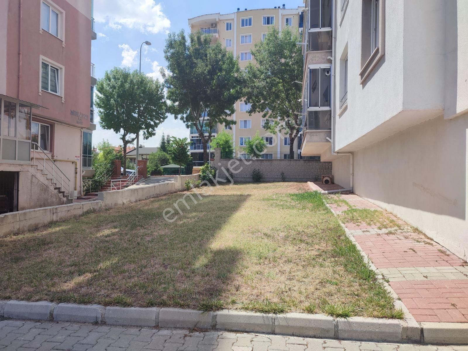 Ugur Mumcu Caddesinde Satılık 4+1 Full Yapılı Daire - Görsel 35