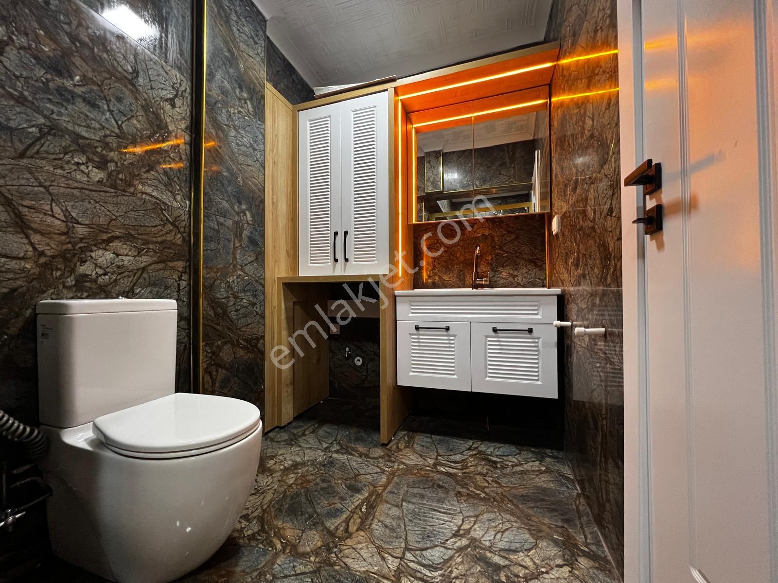 Yiğit'ten Akçay Kalbinde 2+1 Lüks Tasarım Hamam Konseptli Daire - Görsel 27