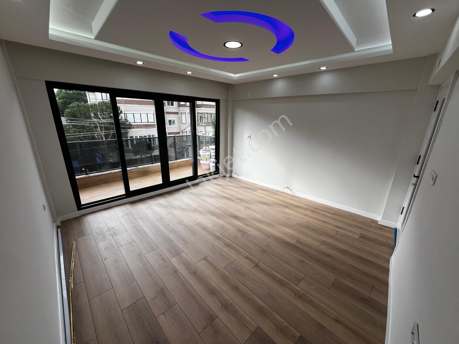 Yiğit'ten Akçay Kalbinde 2+1 Lüks Tasarım Hamam Konseptli Daire - Görsel 8
