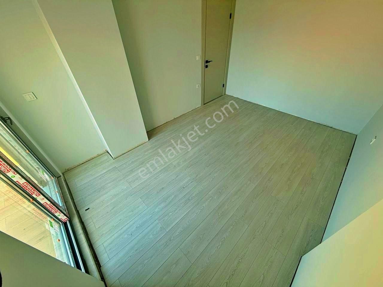 Uytundan Edremit Cennetayağında Kapalı Otoparklı 3+1 Dubleks - Görsel 27