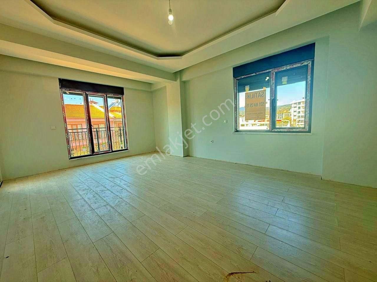 Uytundan Edremit Cennetayağında Kapalı Otoparklı 3+1 Dubleks - Görsel 3