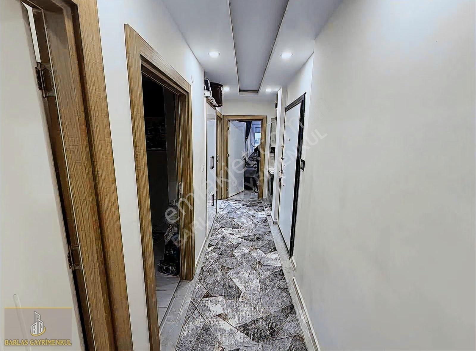 V. Karşıyaka Mahallesinde Tramvaya Yakın Lüks Satılık 2+1 Daire - Görsel 14