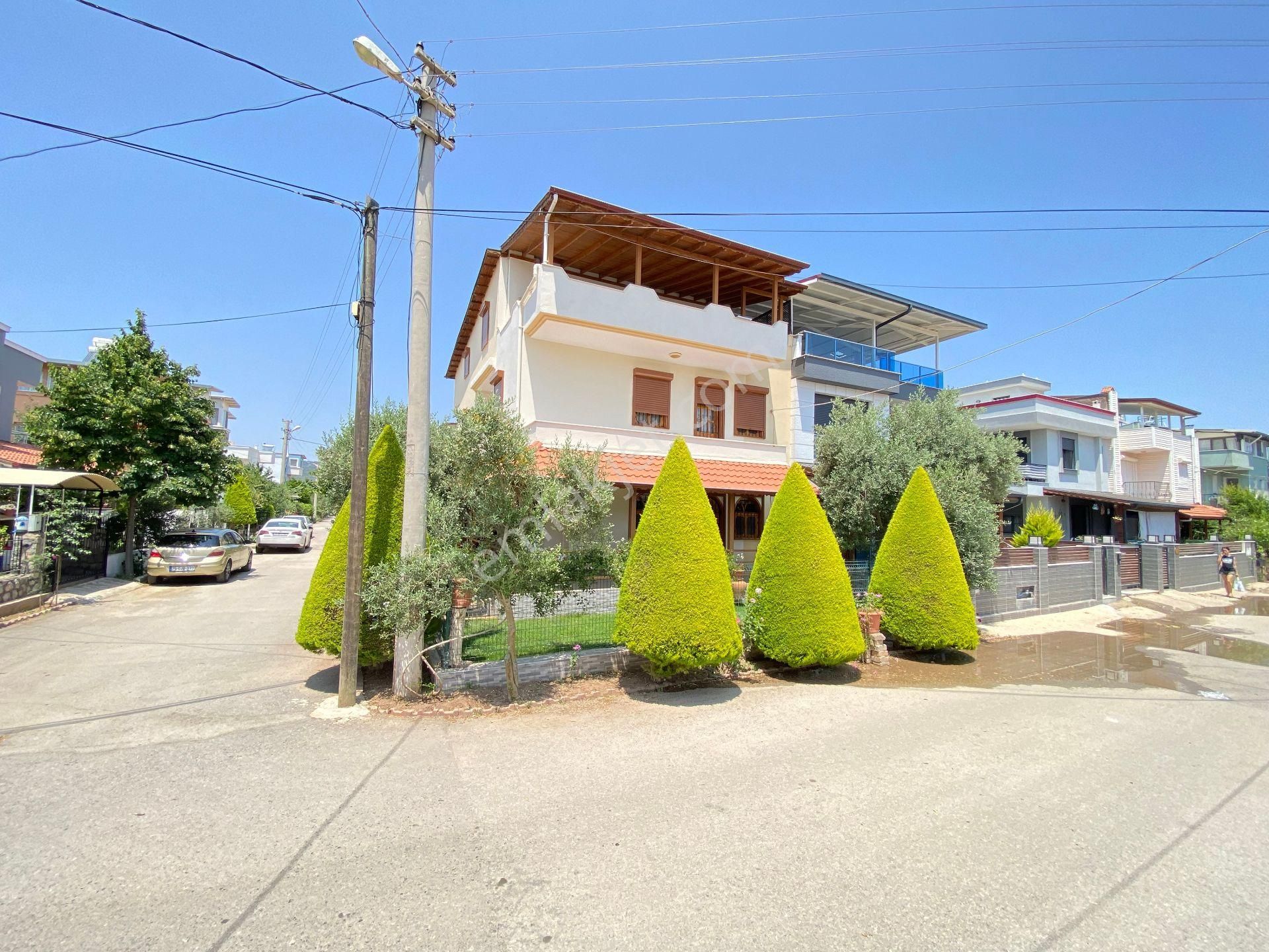 Seferihisar Doğanbey’de Denize 350m Mesafede, Geniş Ve Huzurlu 7+1 Villa