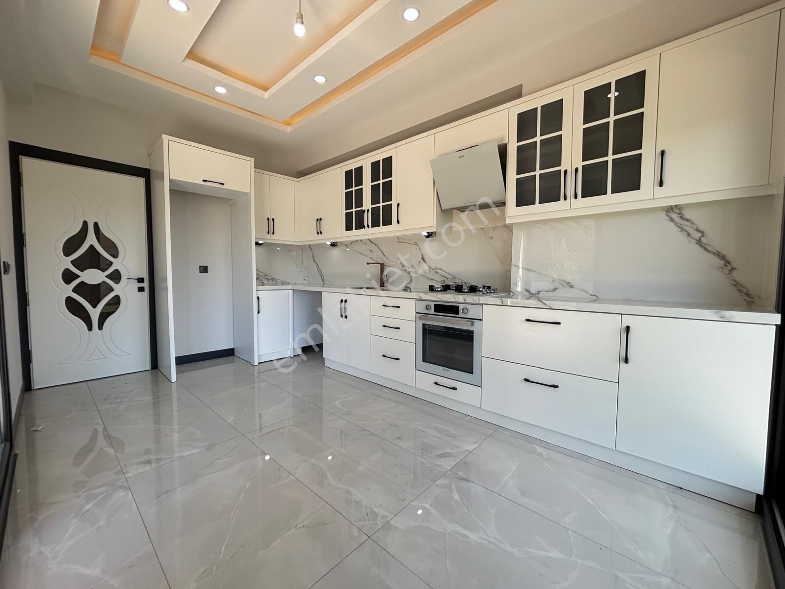 Yiğit'ten Güre De 5+1 Müstakil Havuzlu Kapalı Otoparklı Villa - Görsel 9