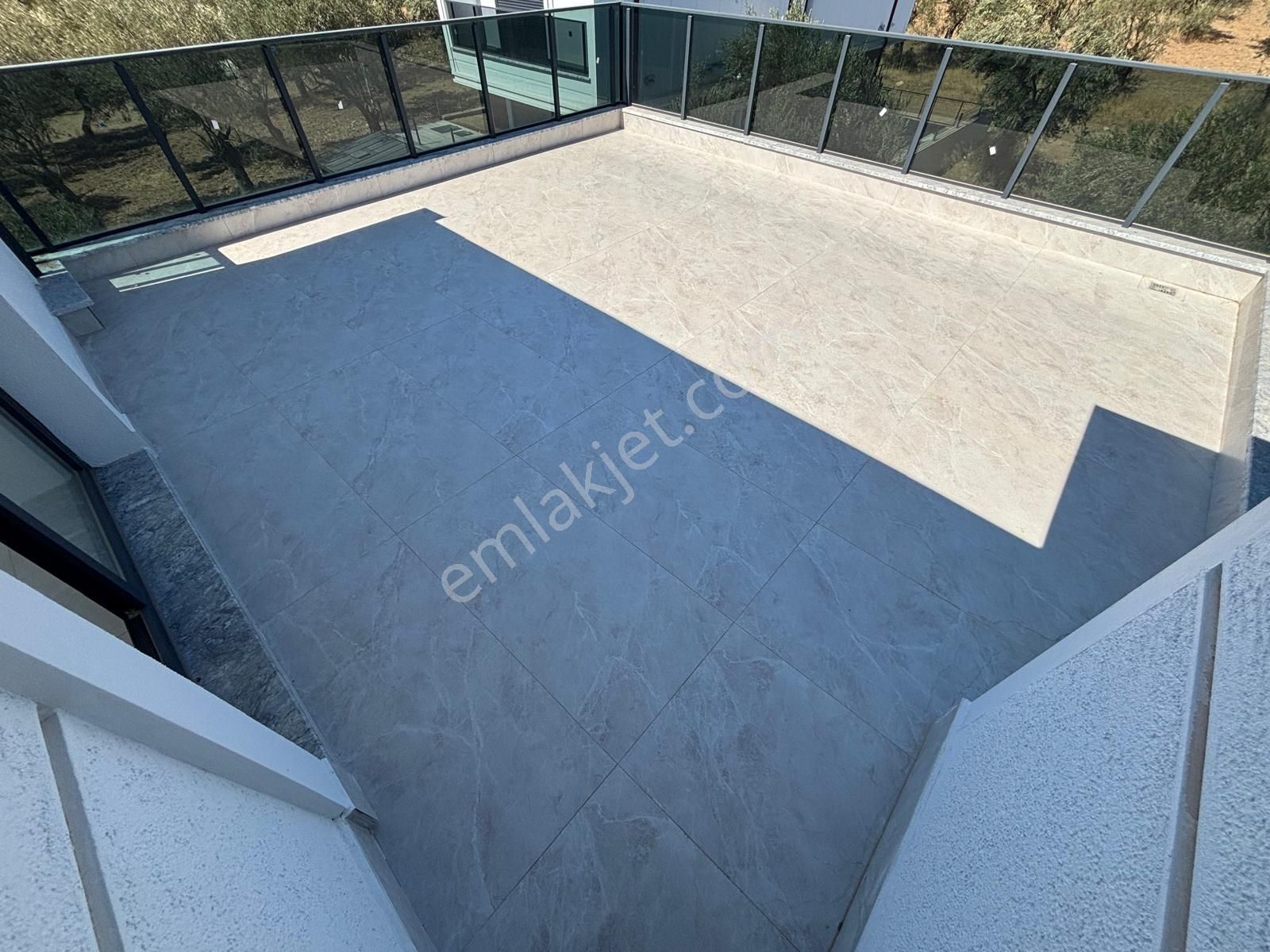 Yiğit'ten Güre De 5+1 Müstakil Havuzlu Kapalı Otoparklı Villa - Görsel 6