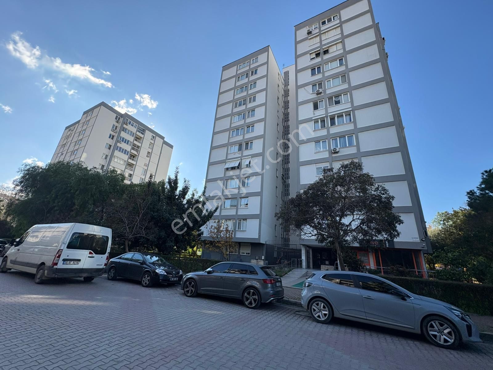 Karşıyaka Atakent Emlakbankası Blokları Yüksek Kredi İmkanlı 3+1