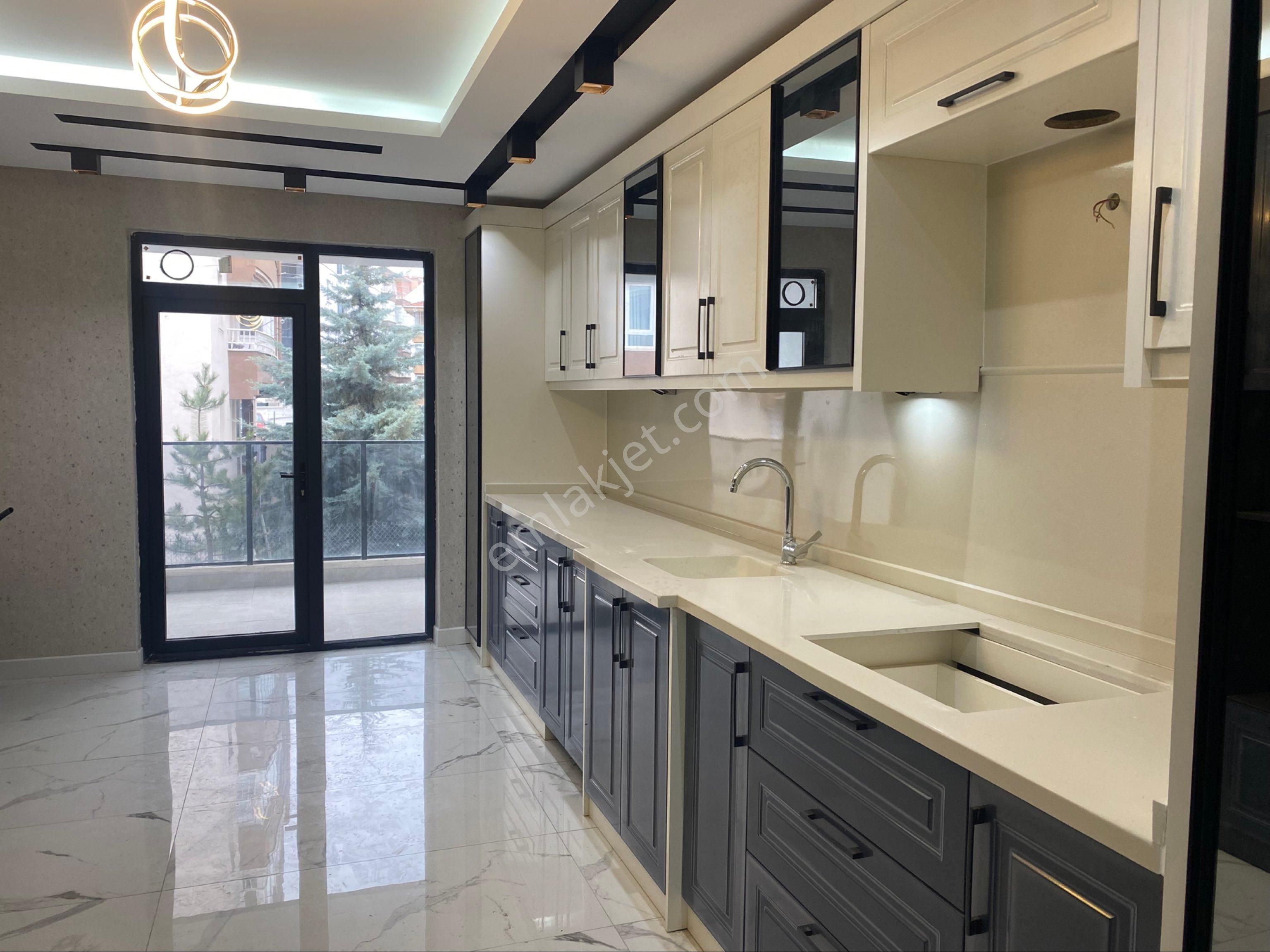 Keçiören Bağlum Karakaya'da Bulvar Yakını 0 Giyinme Odalı 4+1 Satılık Masrafsız Daire - Görsel 2