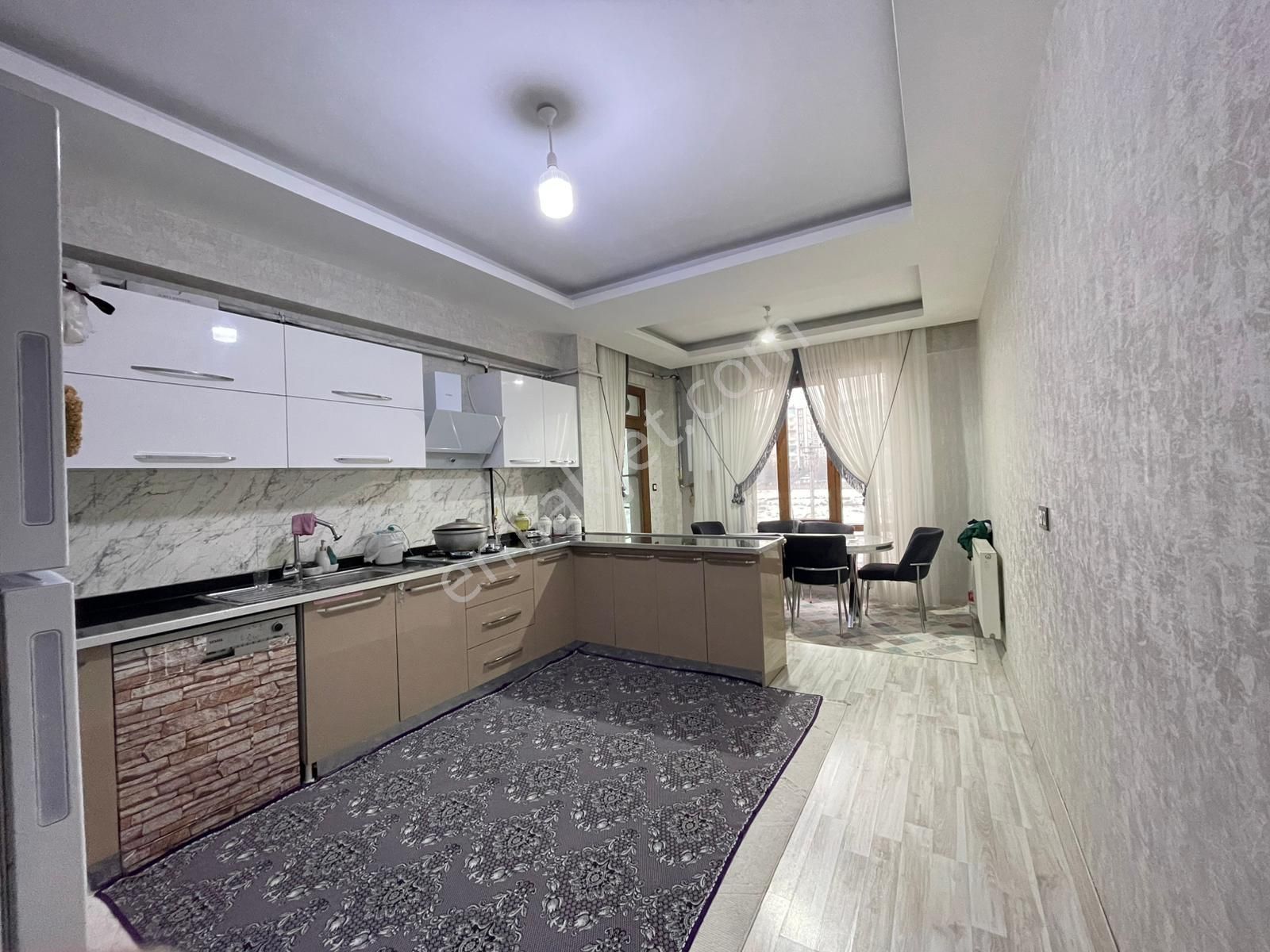 Gökkuşağı Villaları Civarında Satılık 4+1 Fırsat Daire - Görsel 2