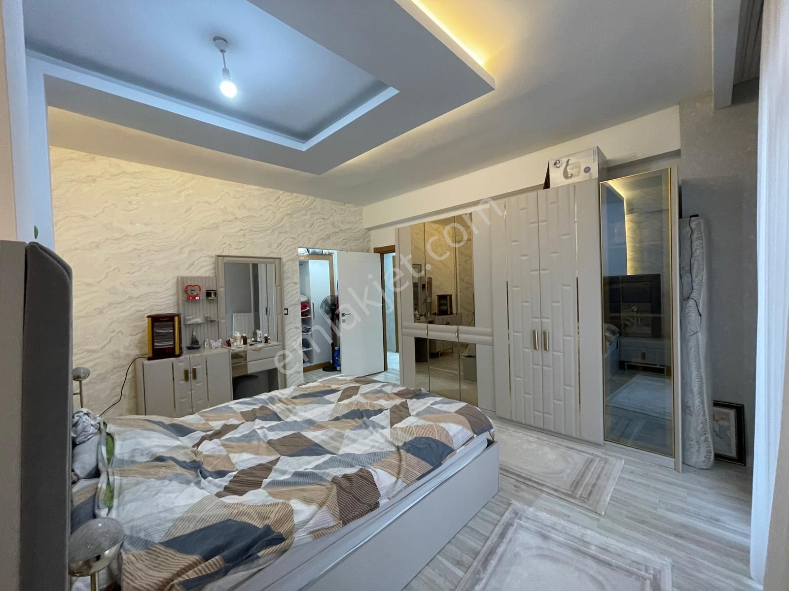 Gökkuşağı Villaları Civarında Satılık 4+1 Fırsat Daire - Görsel 25