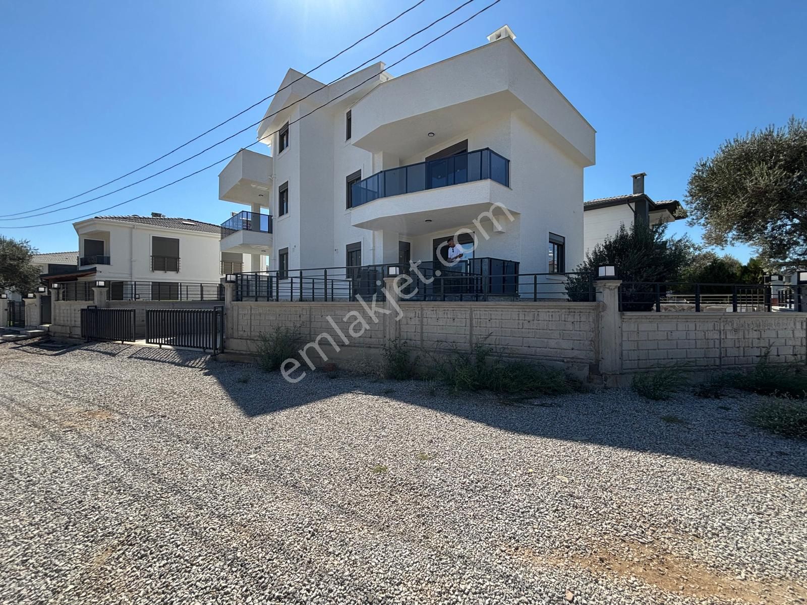 Yiğit'ten Gürede Kaz Dağları & Deniz Gören 4+1 Tripleks Villa - Görsel 2