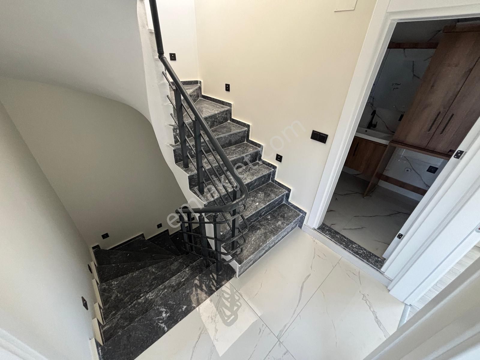 Yiğit'ten Gürede Kaz Dağları & Deniz Gören 4+1 Tripleks Villa - Görsel 23