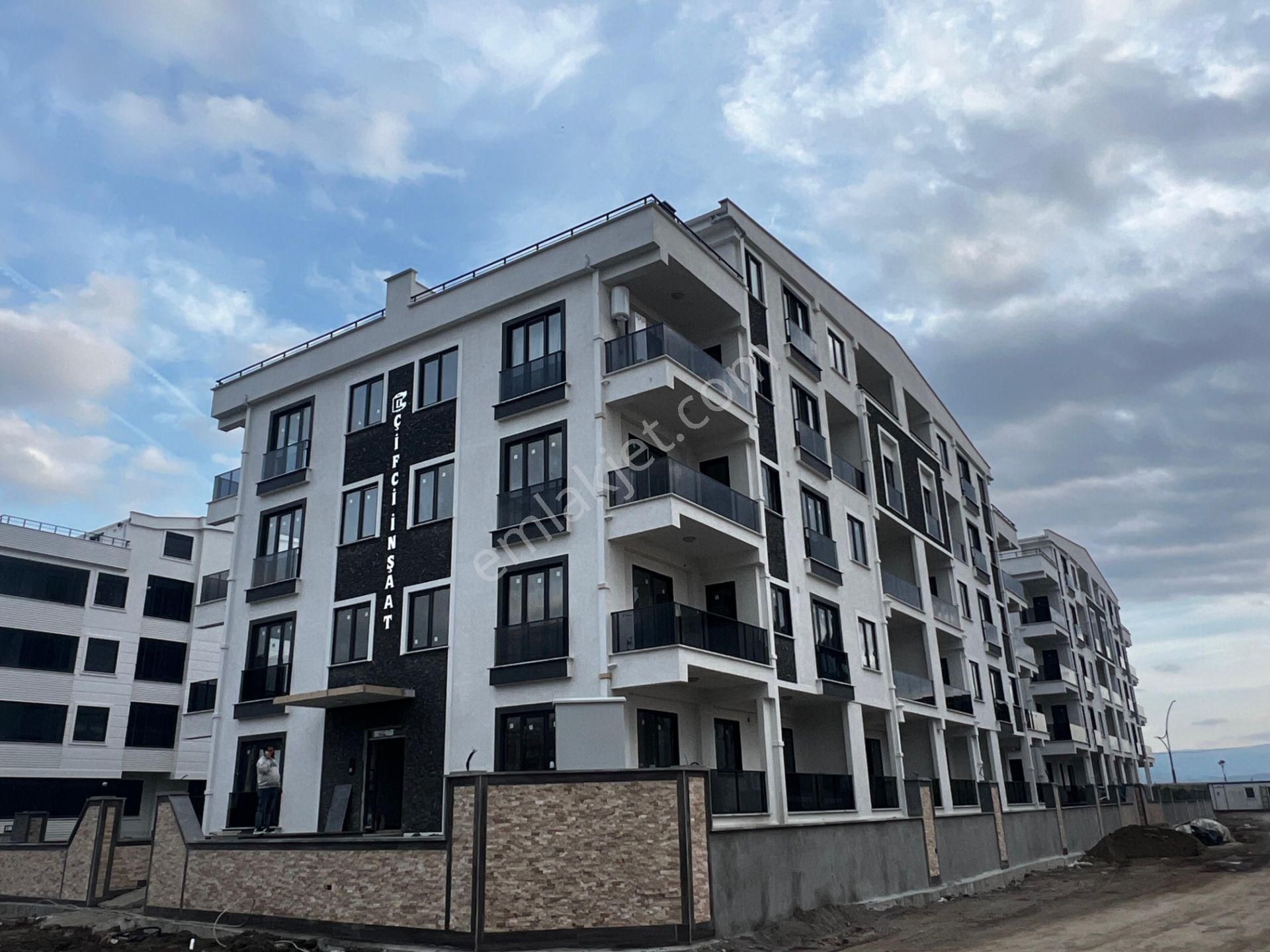 Yiğit'ten Altınkumda Amerikan Mutfaklı 2+1 Ön Cephe Sıfır Daire - Görsel 26