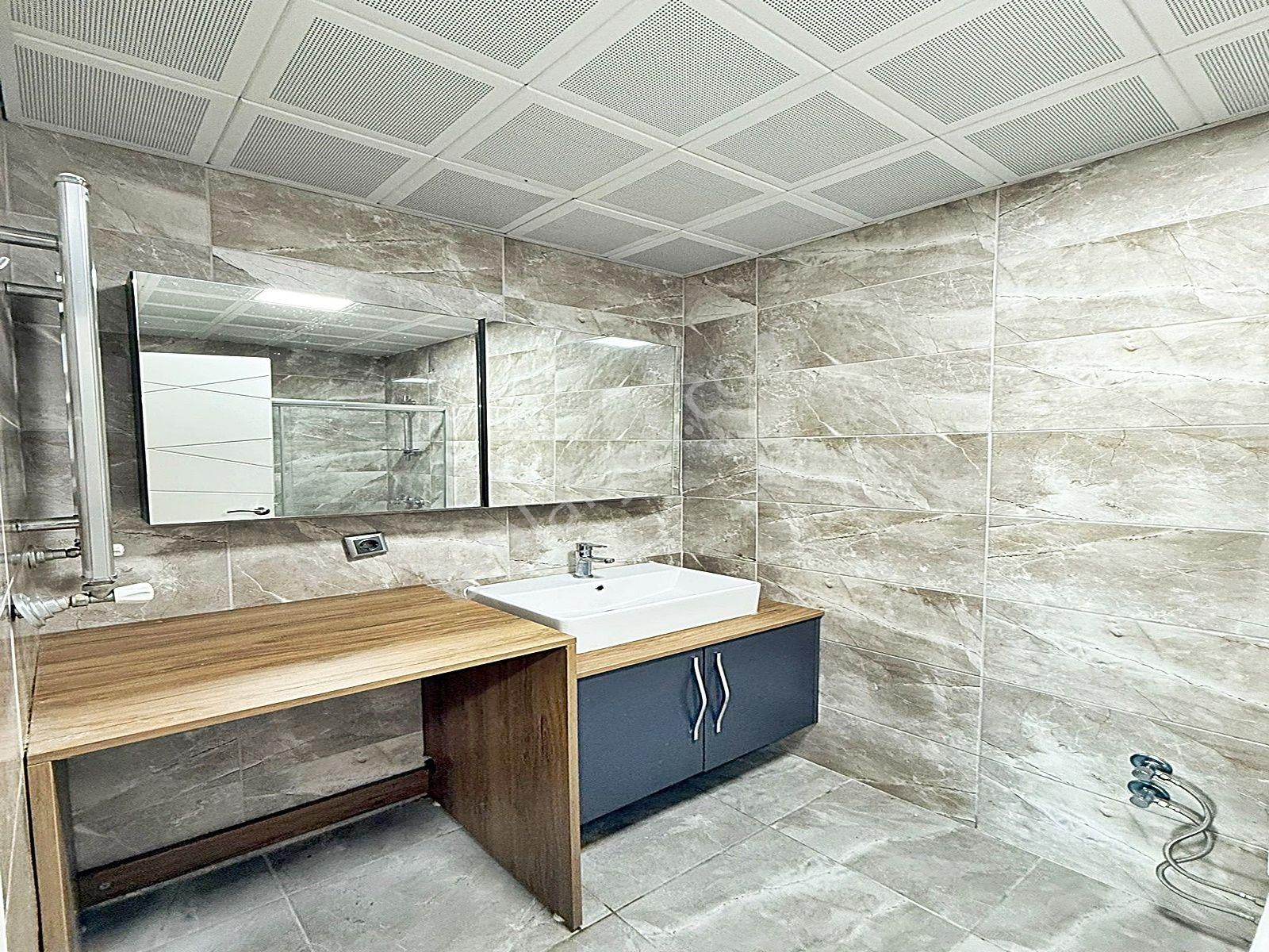 Havuzlu 7/24 Güvenlikli Site İçinde 2+1 Şehir Manzaralı Kiralık Daire!!! - Görsel 10