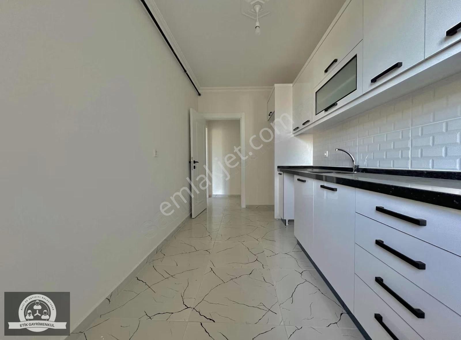 Veysel Karani Mah. 2+1 Arakat Daire (1. Kat) - Görsel 7