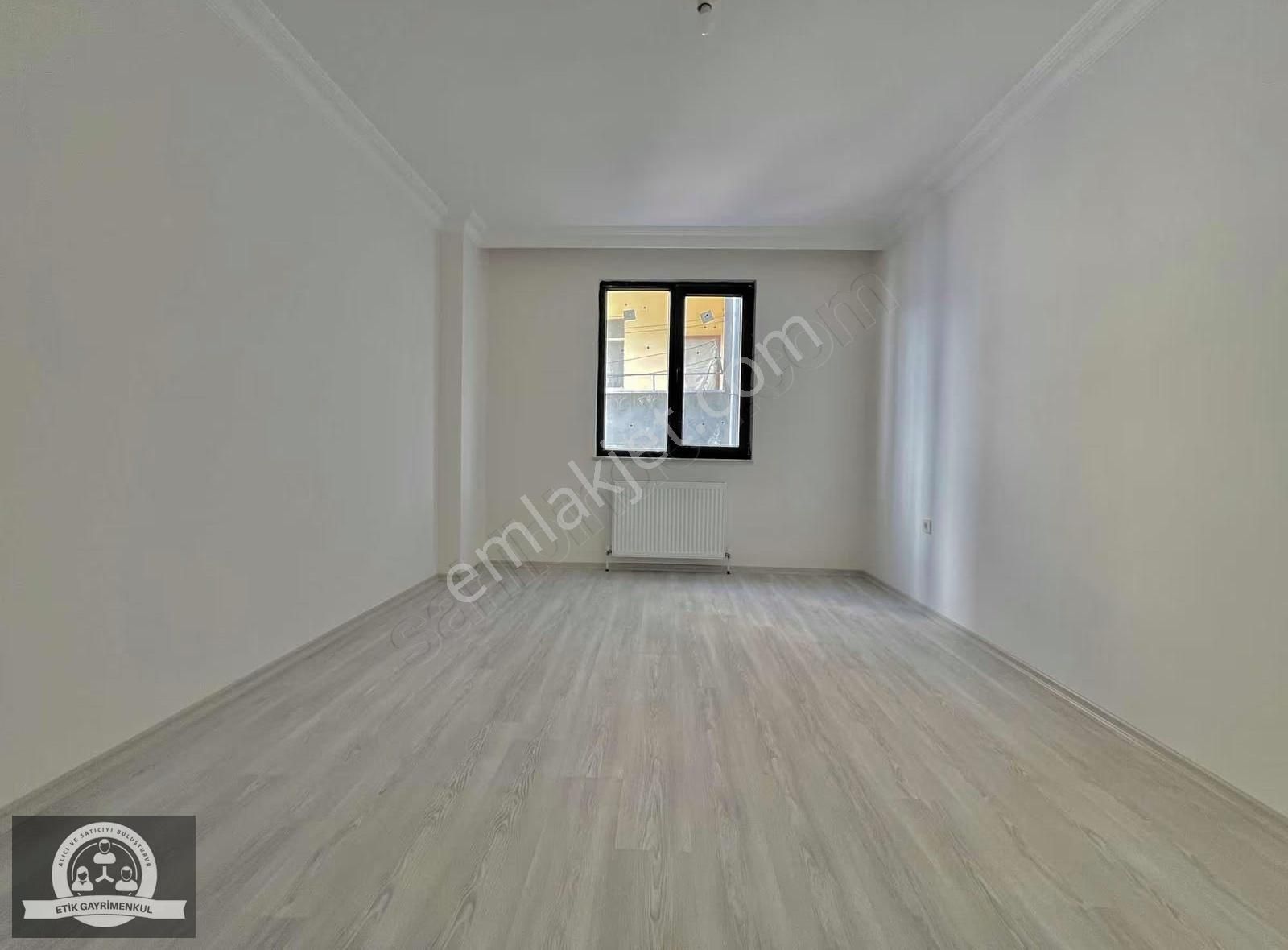 Veysel Karani Mah. 2+1 Arakat Daire (1. Kat) - Görsel 9