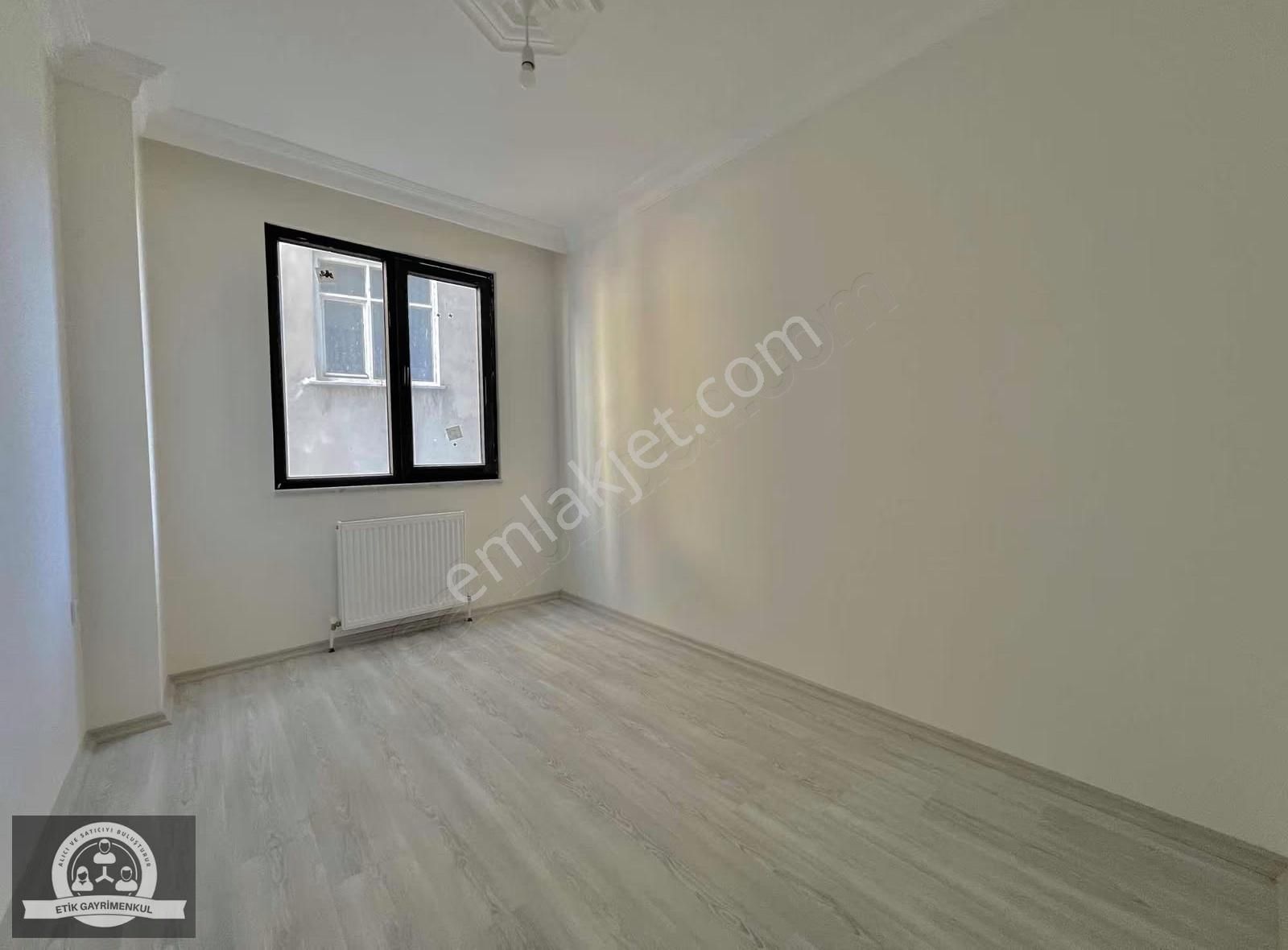 Veysel Karani Mah. 2+1 Arakat Daire (1. Kat) - Görsel 12